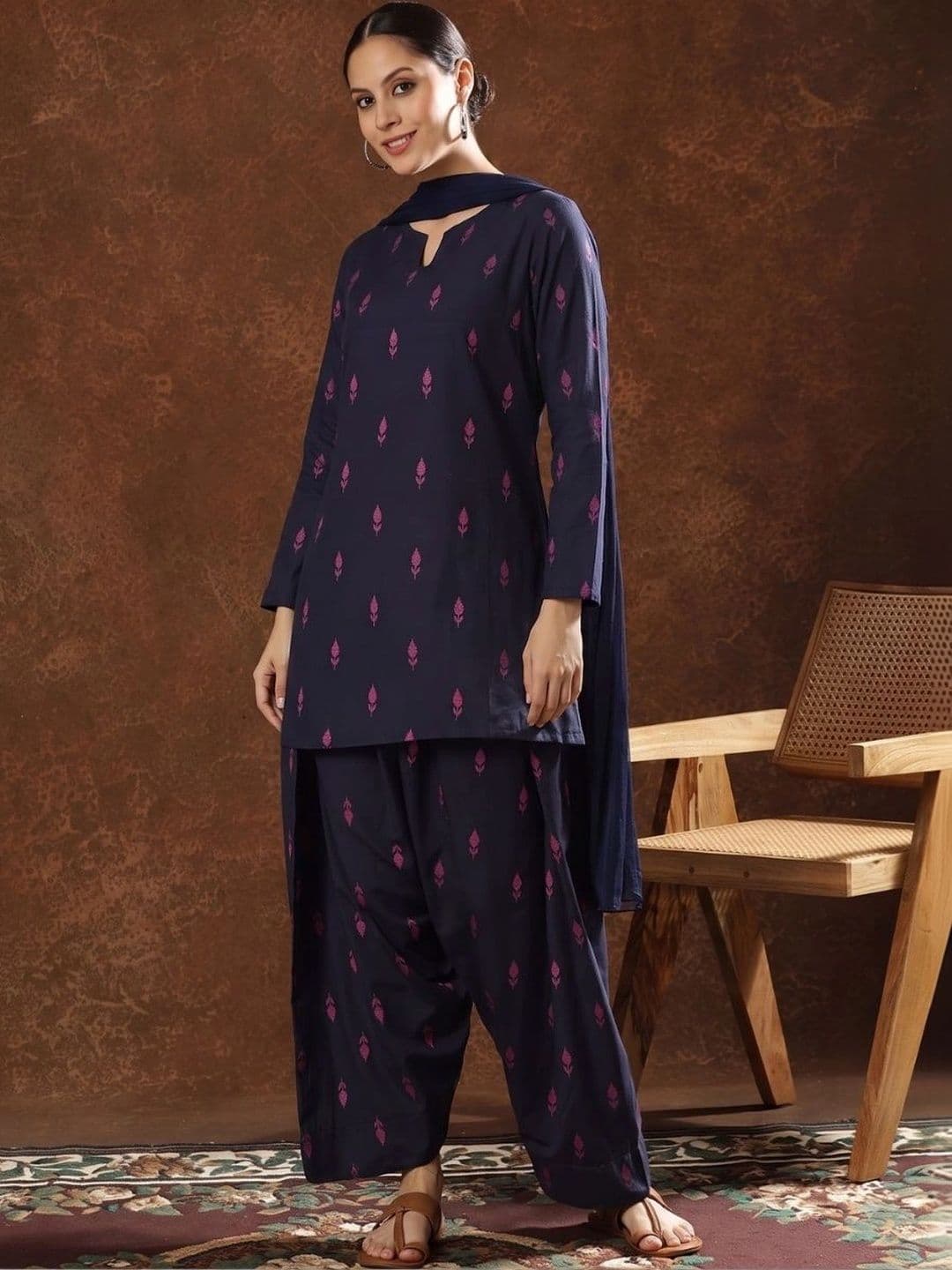 CHIRAAI Women Ethnic Motifs Printed Regular Pure Cotton Kurta with Patiala & With Dupatta thumbnail 6
