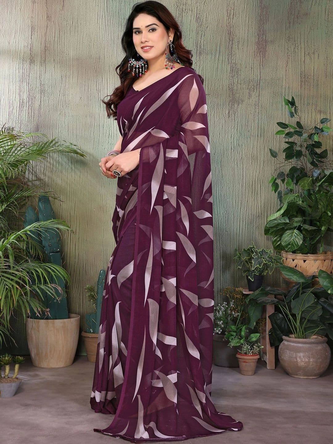 JANOI Pure Georgette Saree thumbnail 2