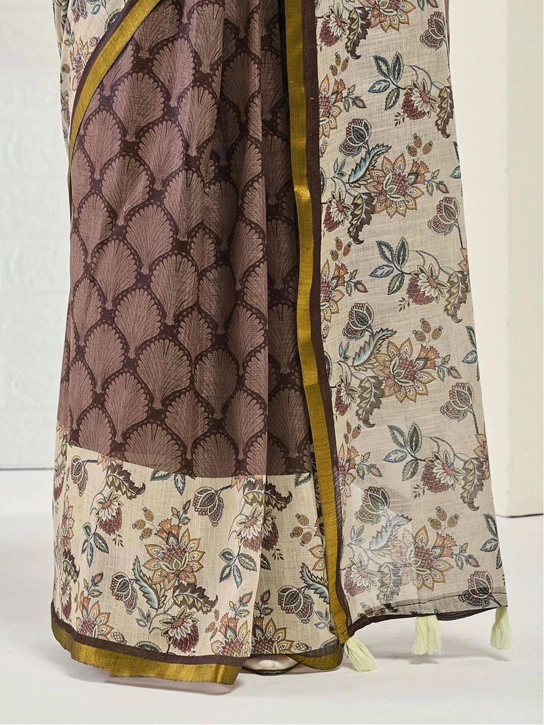 SAMANTHA Floral Linen Blend Fusion Saree thumbnail 5