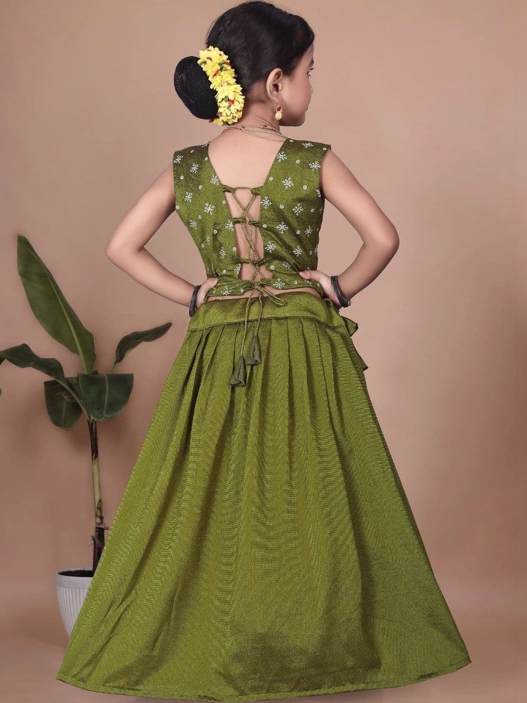 Tiny Twirls Girls Embellished Thread Work Ready to Wear Lehenga & thumbnail 3