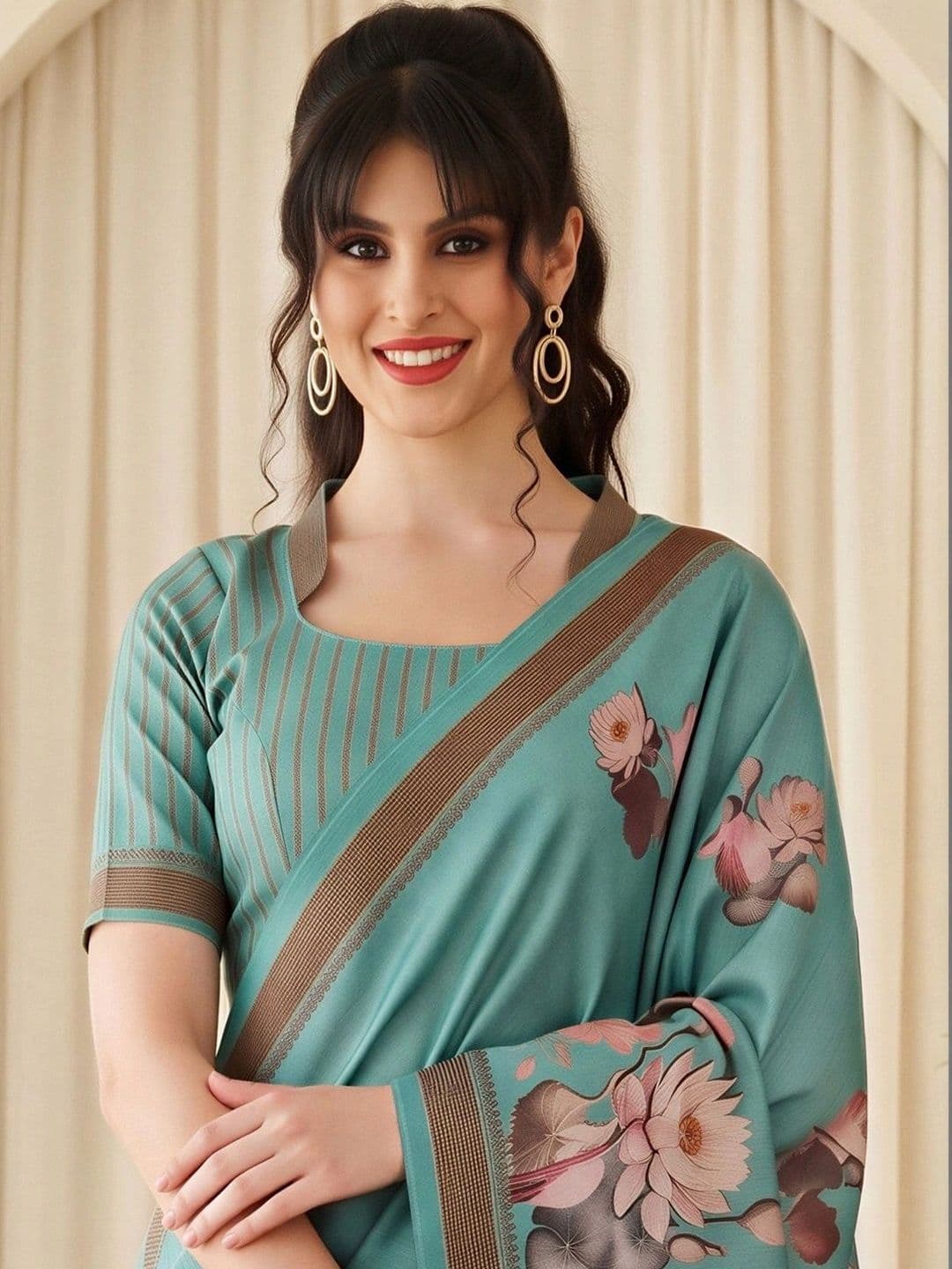 Sangria Floral Designer Saree thumbnail 3