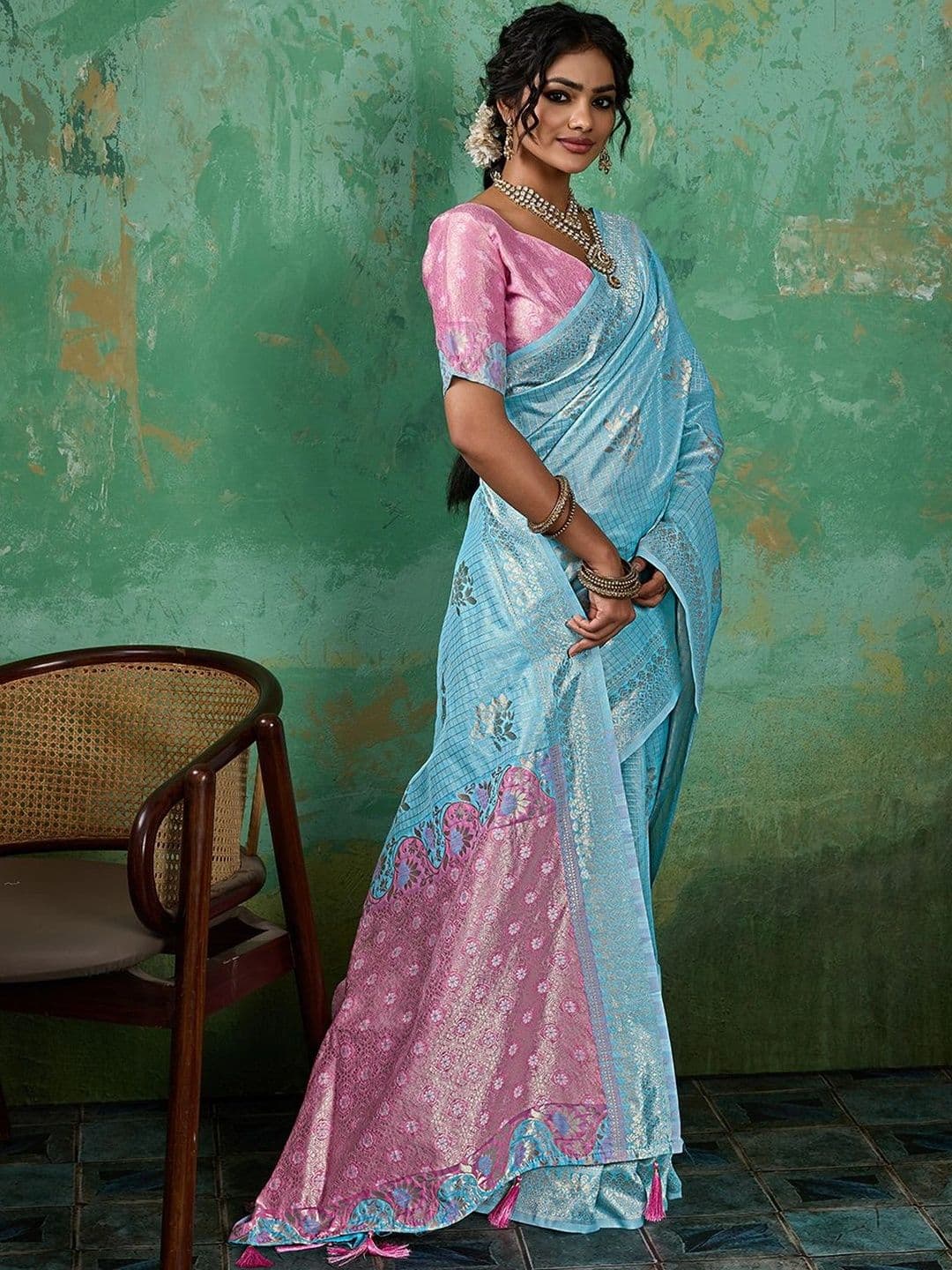 Mitera Woven Design Zari Chanderi Saree thumbnail 5