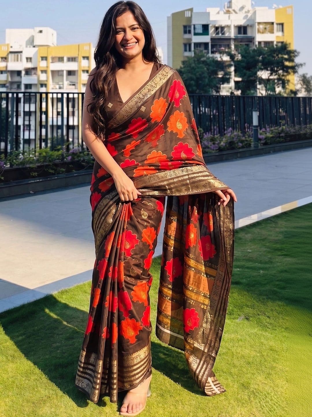 BOLOKA Floral Zari Art Silk Designer Saree - view 1
