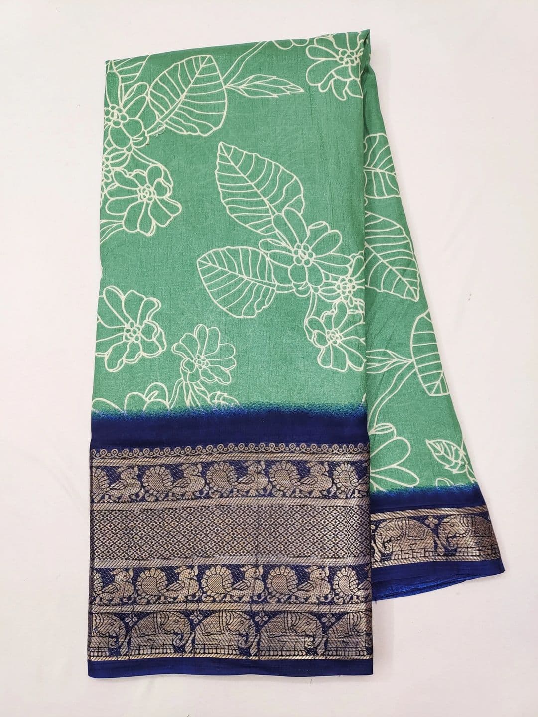 BOLOKA Zari Art Silk Designer Bandhani Saree thumbnail 4
