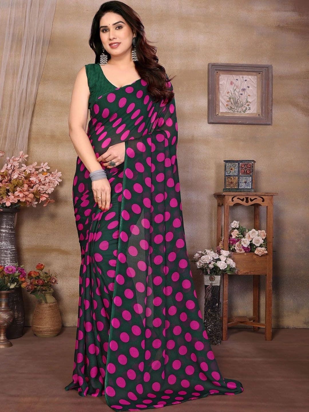 JANOI Polka Dot Pure Georgette Saree thumbnail 3