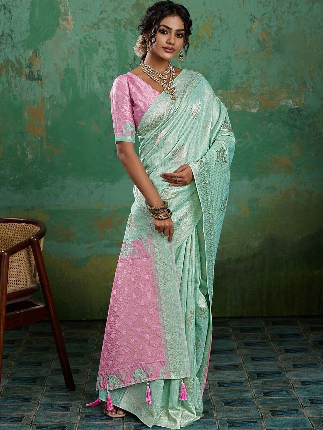 Mitera Woven Design Zari Chanderi Saree thumbnail 7
