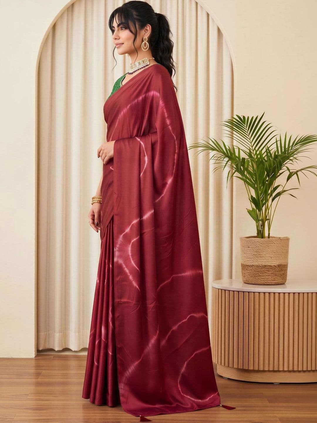 Sangria Tie and Dye Silk Blend Designer Block Print Saree thumbnail 2