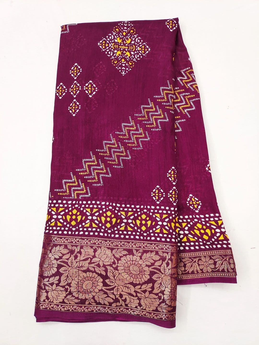 BOLOKA Bandhani Zari Art Silk Designer Bandhani Saree thumbnail 4
