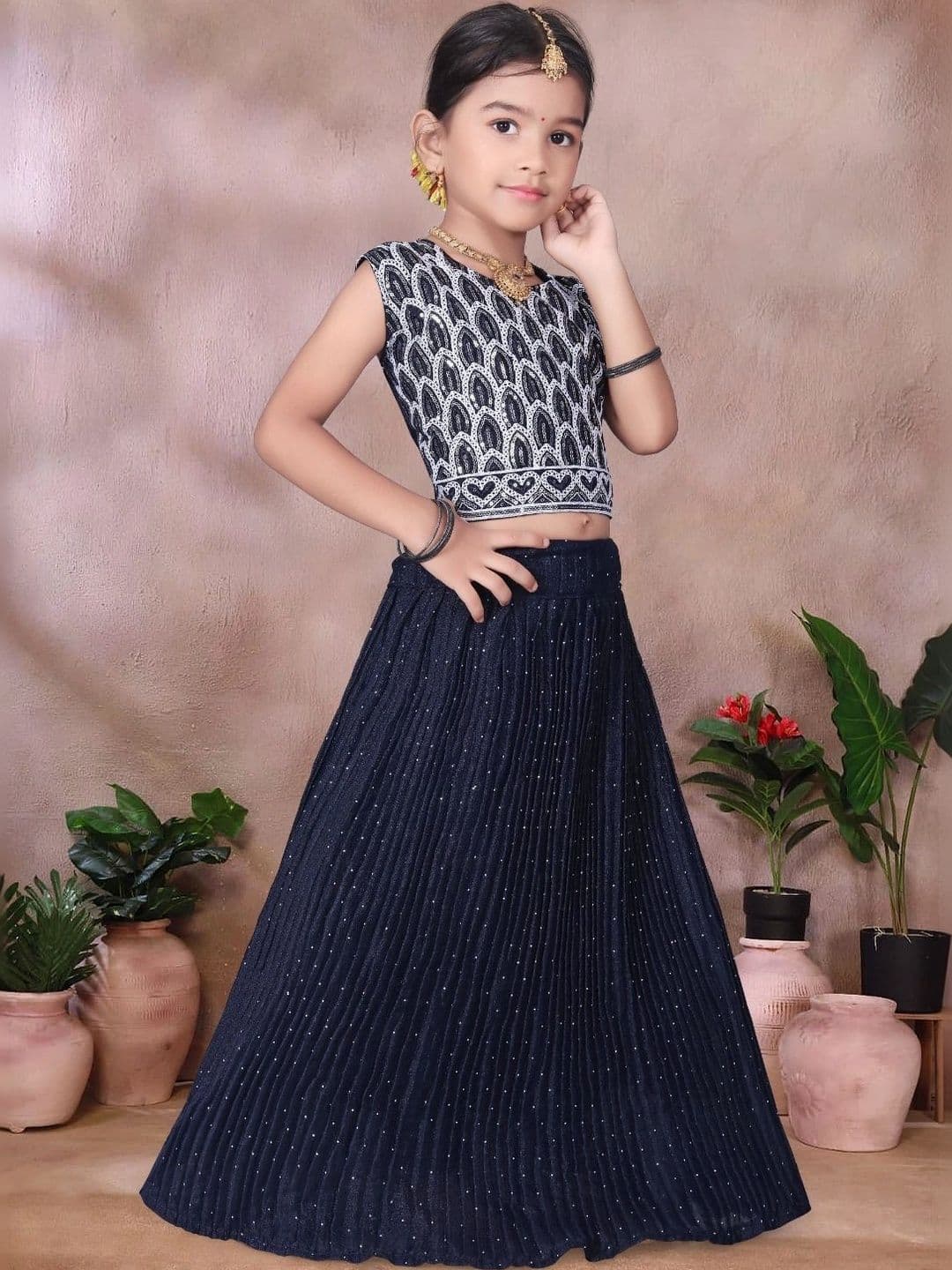 Tiny Twirls Girls Embellished Sequinned Ready to Wear Lehenga & thumbnail 4