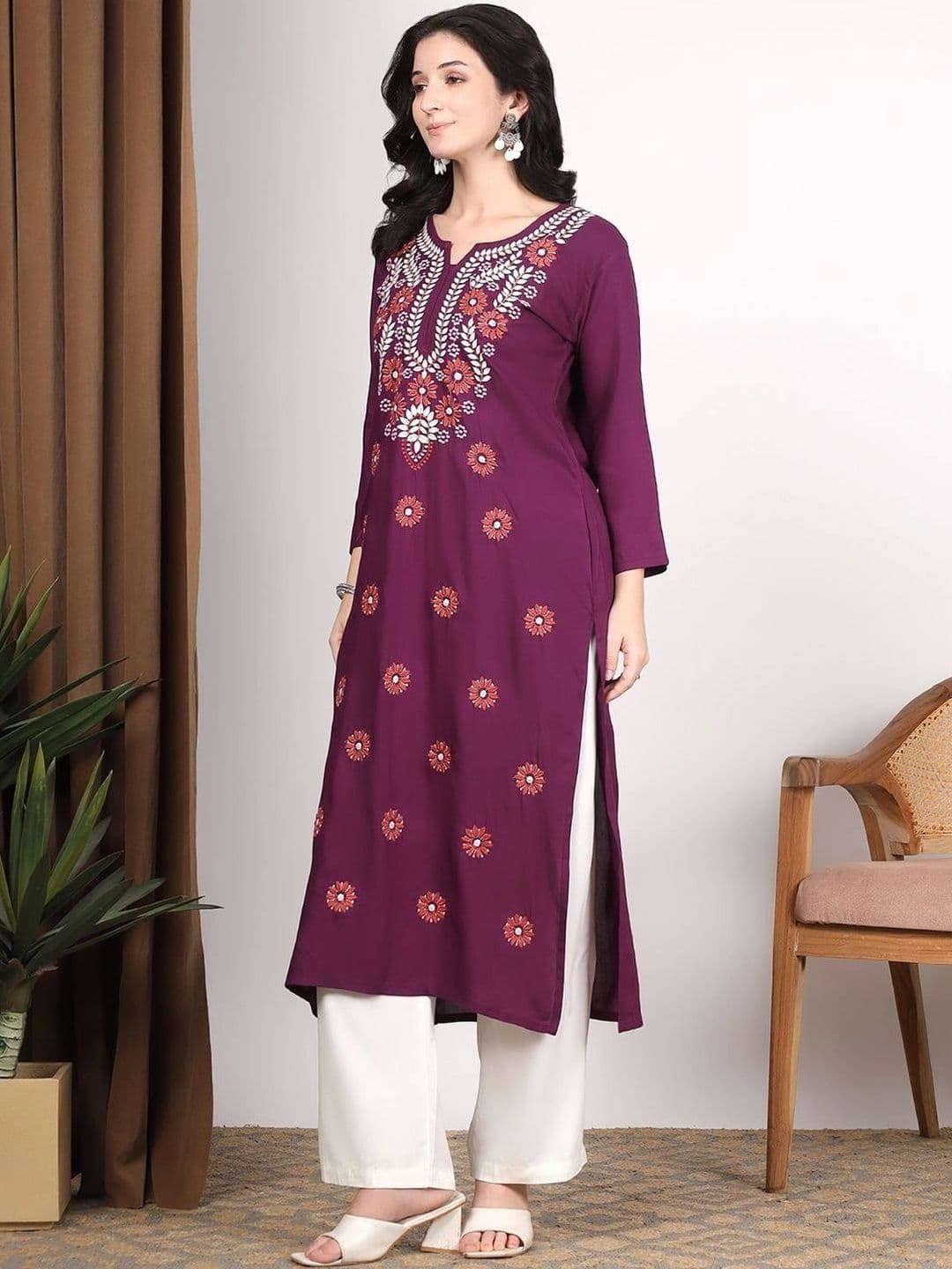 TOP N THREAD Women Wine Floral motifs Embroidered Lucknowi Chikankari Straight Long Kurta thumbnail 2