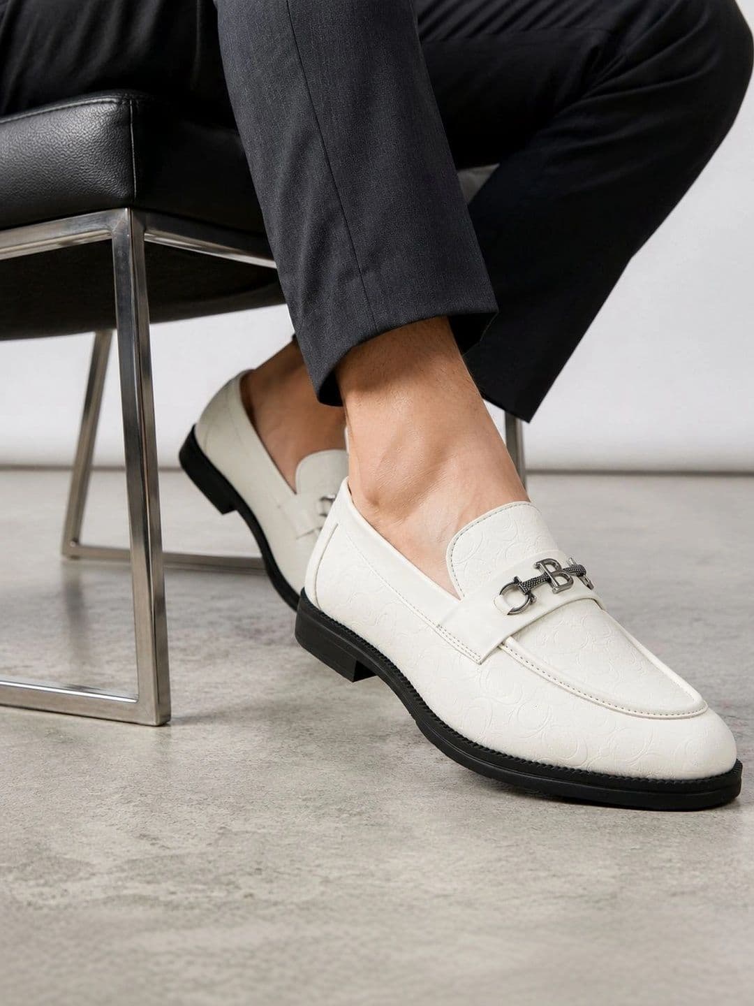 INKLENZO Men Textured Round Toe Formal Loafers thumbnail 6