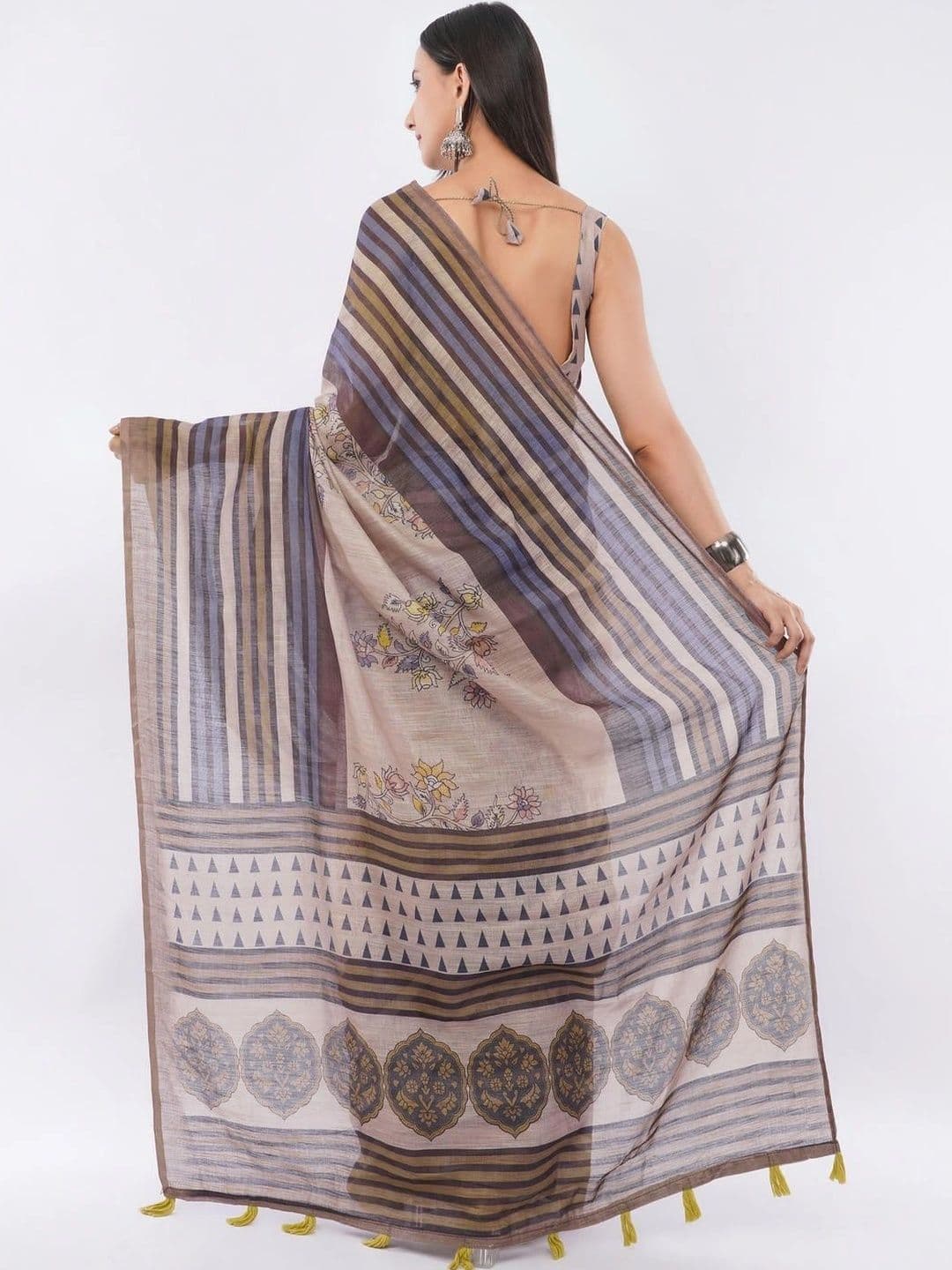 SAMANTHA Striped Linen Blend Belted Saree thumbnail 2