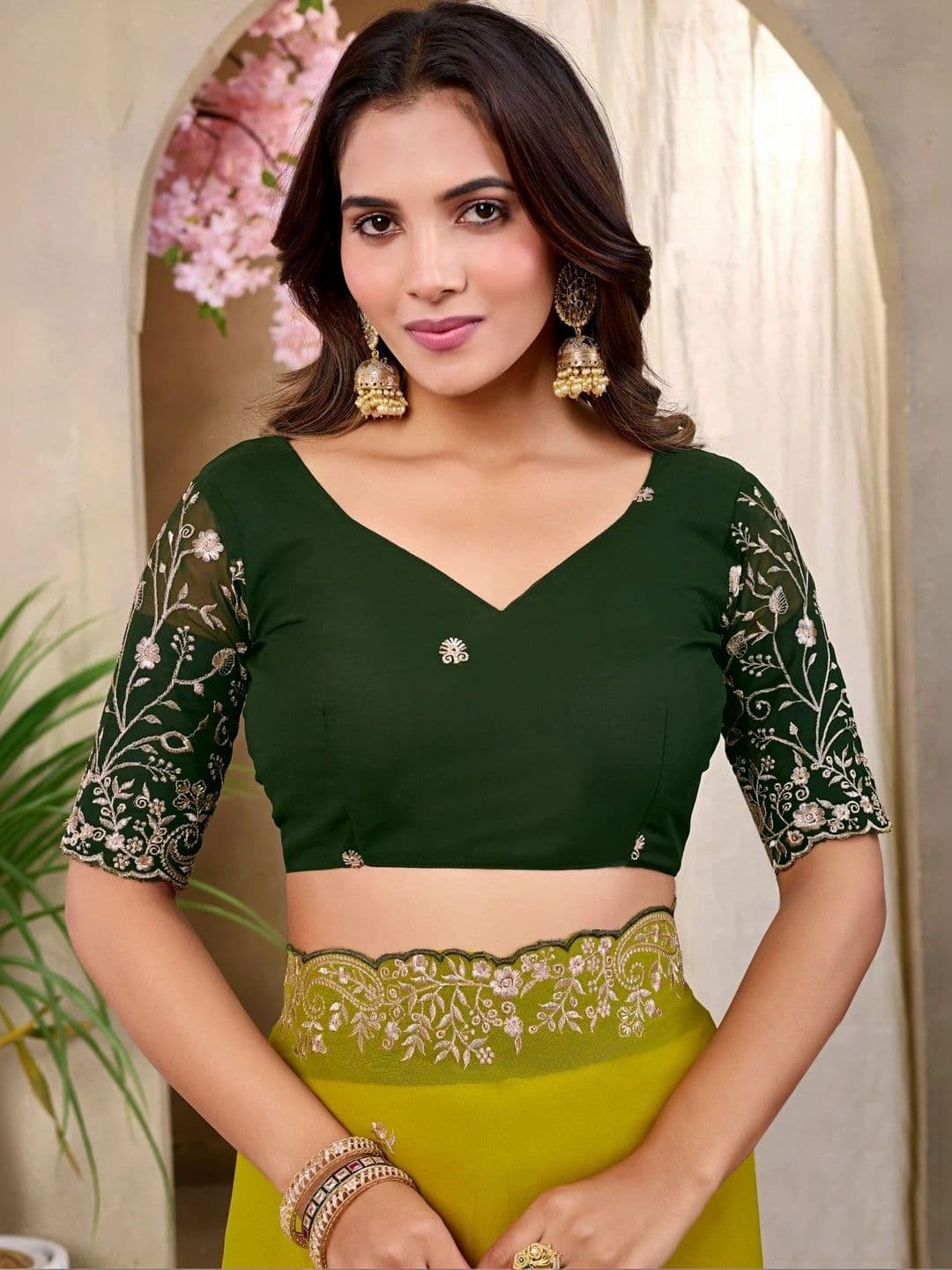 Tradivibe Floral Embroidered Pure Georgette Heavy Work Saree thumbnail 2