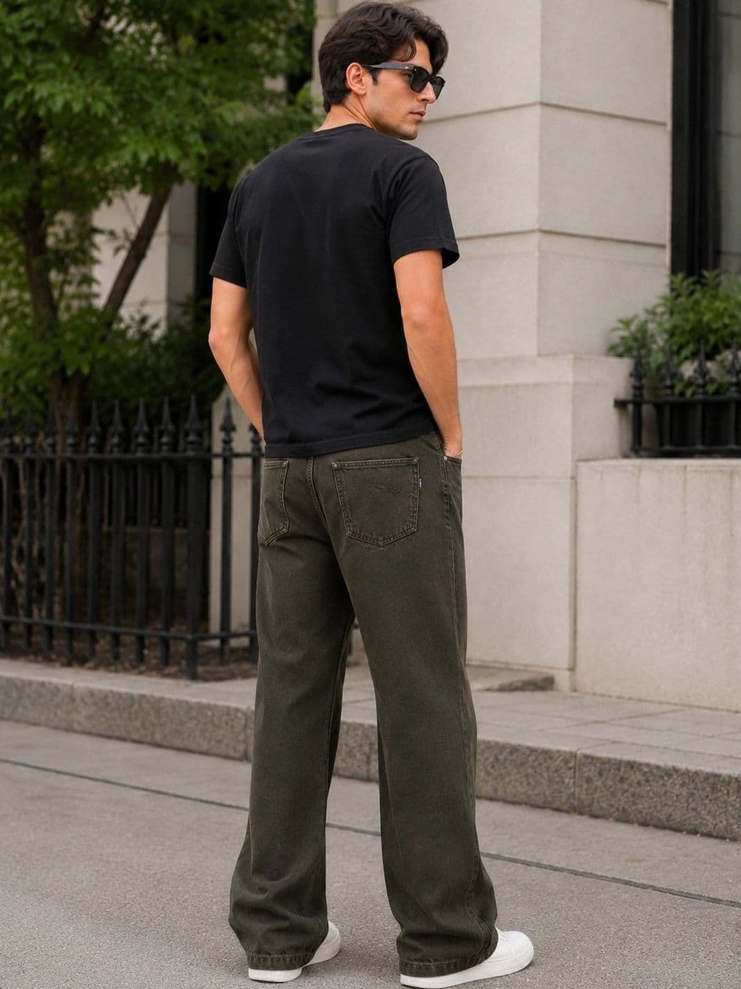 MQ Denim Men Straight Fit Mid-Rise Jeans thumbnail 2