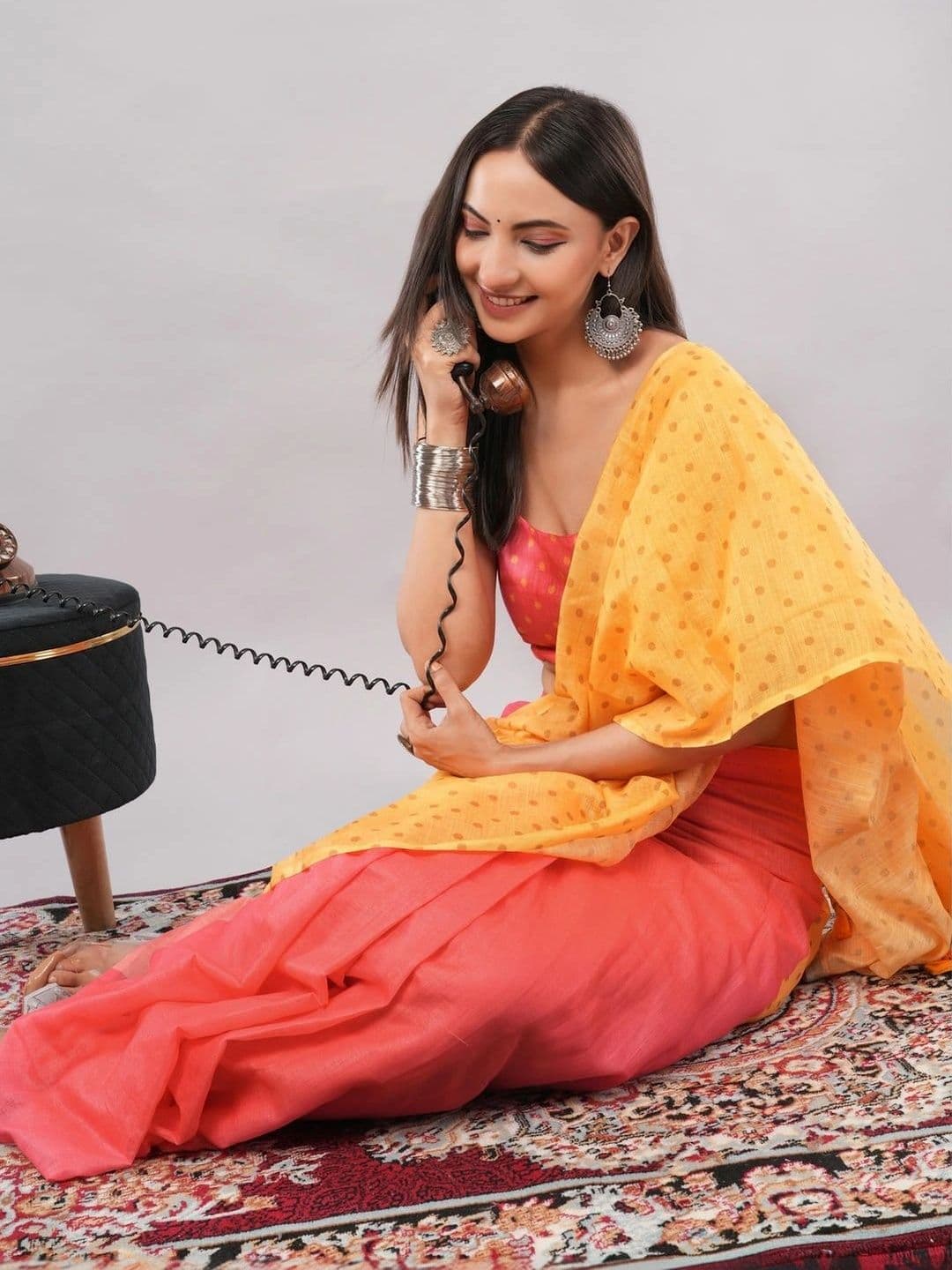 SAMANTHA Polka Dot Linen Blend Saree thumbnail 5