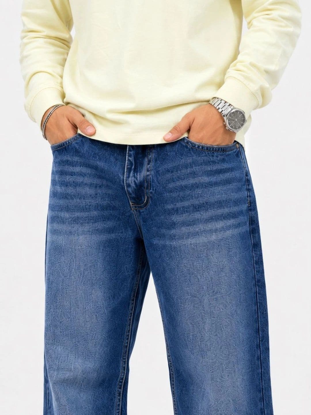 MQ Denim Men Straight Fit Mid-Rise Light Fade Jeans thumbnail 2