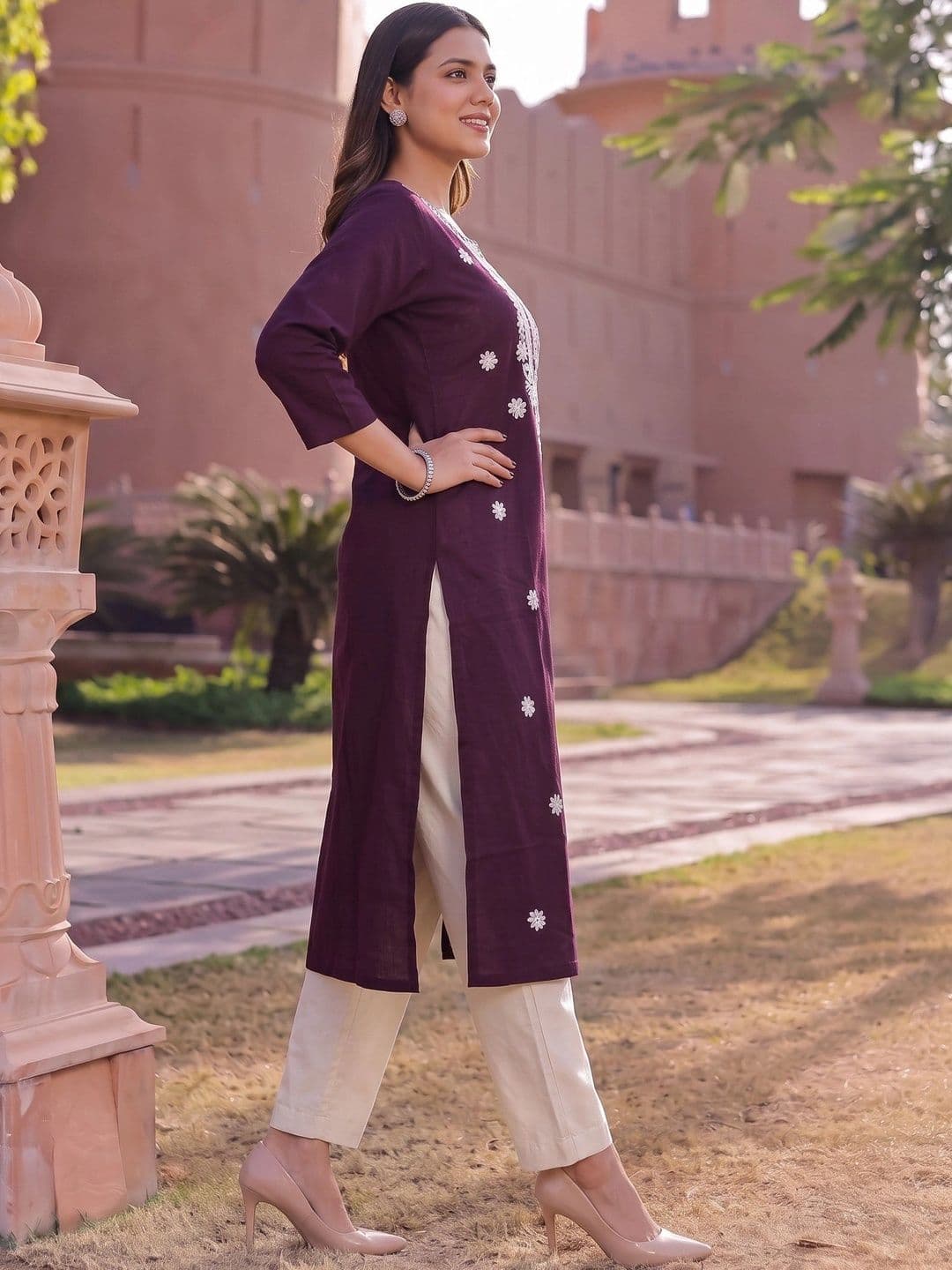 Rangita Women Ethnic Motifs Embroidered Chikankari Kurta thumbnail 2