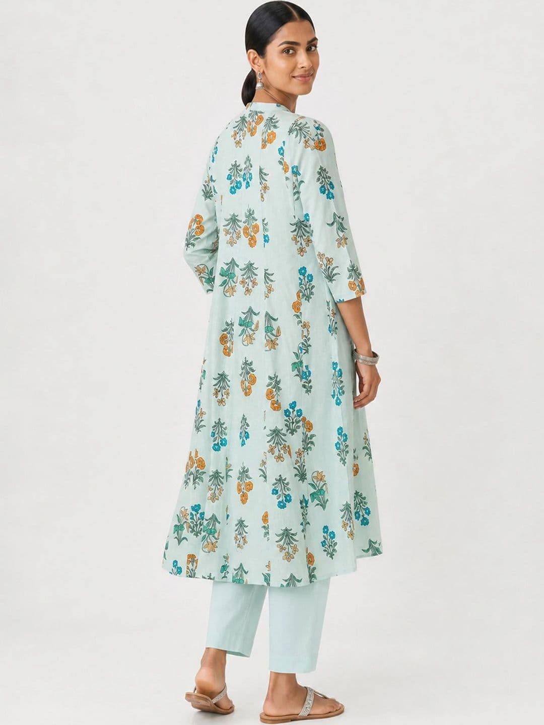 max Women Floral Printed Regular Kurta with Trousers thumbnail 7