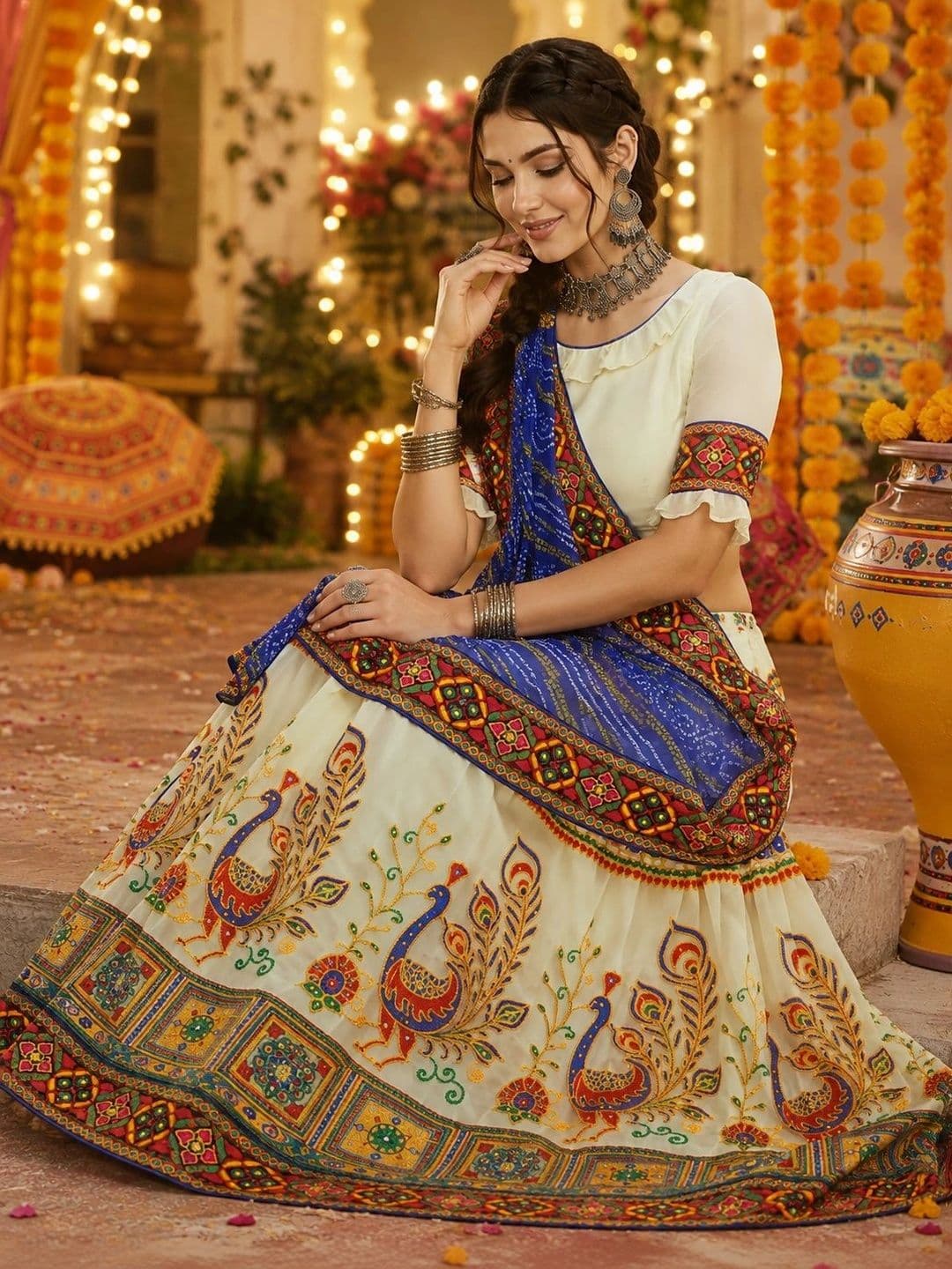 Sangria Ethnic Motifs Embroidered Pure Georgette Half and Half Bandhani Saree thumbnail 3
