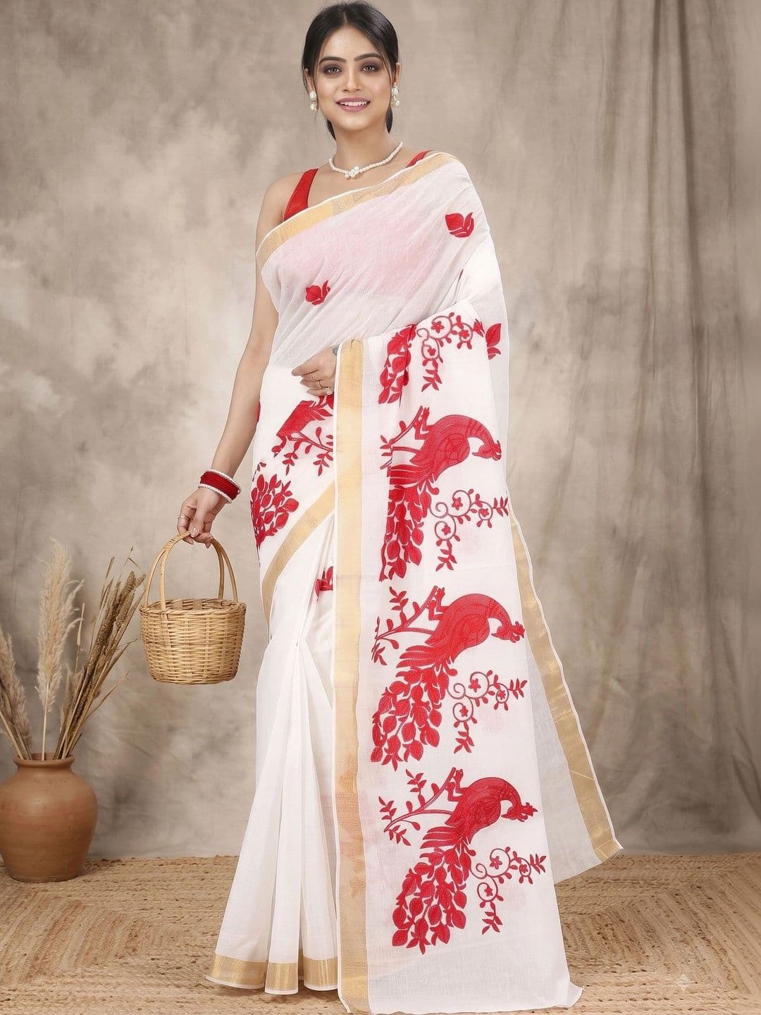GitAsit Woven Design Embroidered Pure Cotton Handloom Taant Saree - view 1