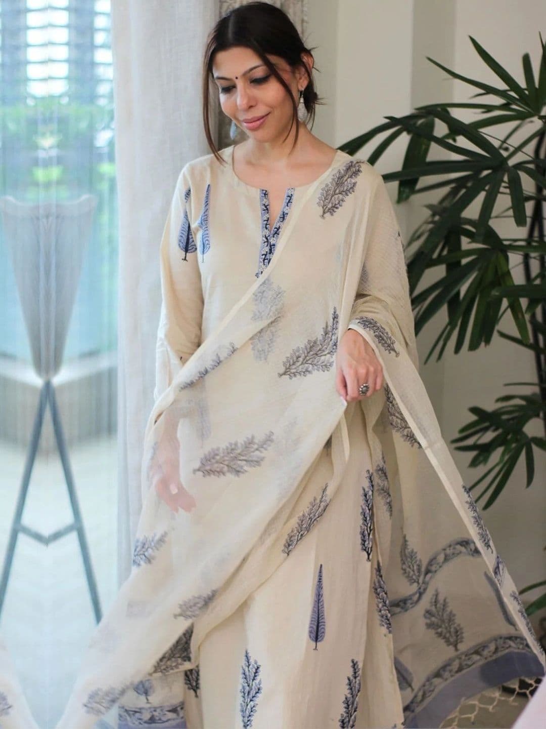 SZN Women Ethnic Motifs Printed Regular Kurta with Trousers & With Dupatta thumbnail 4
