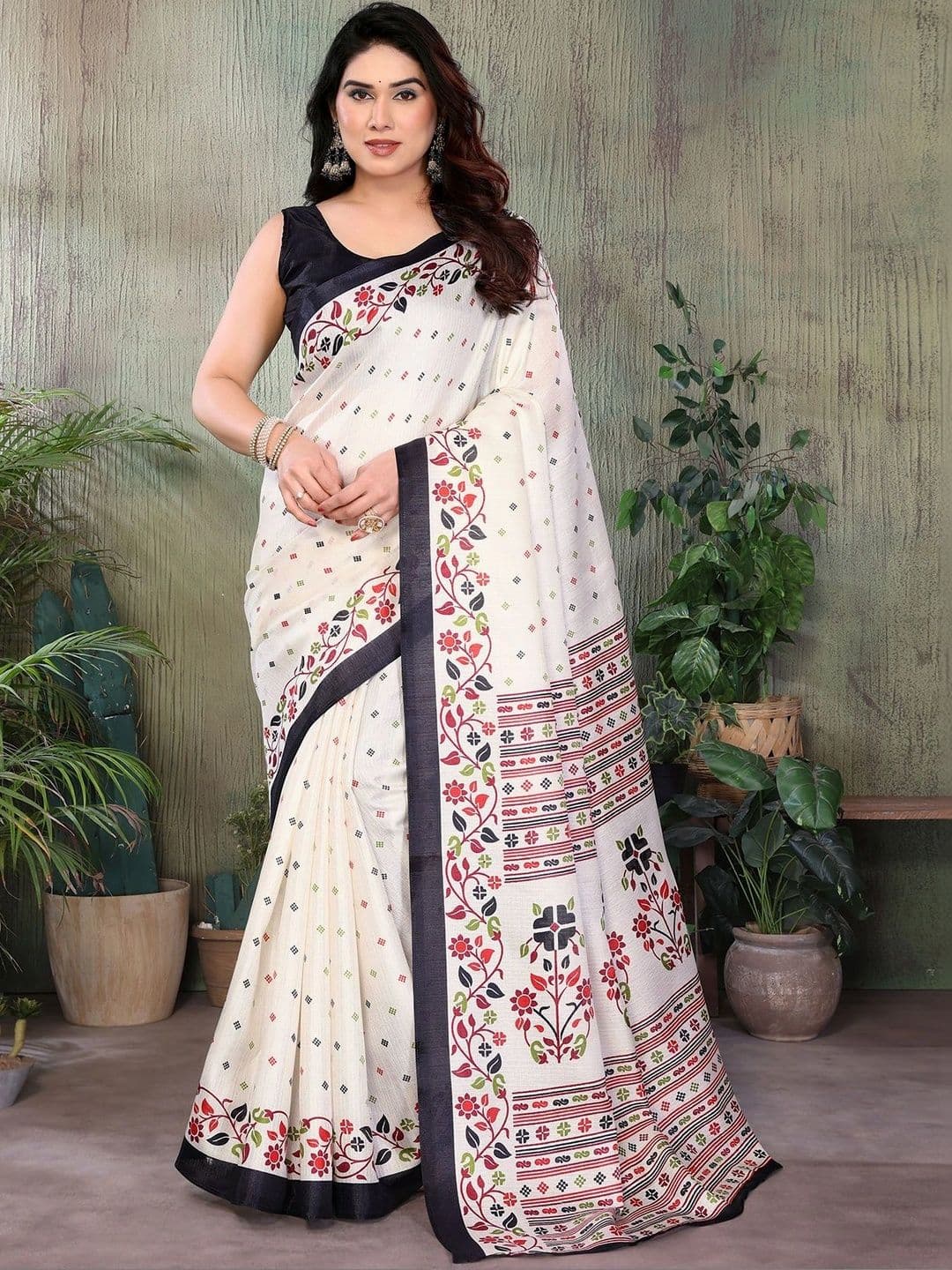 Yashika Floral Art Silk Saree thumbnail 3