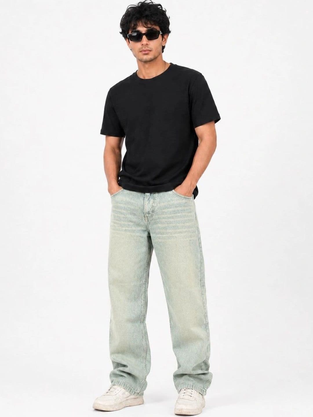 MQ Denim Men Straight Fit Mid-Rise Light Fade Jeans thumbnail 2
