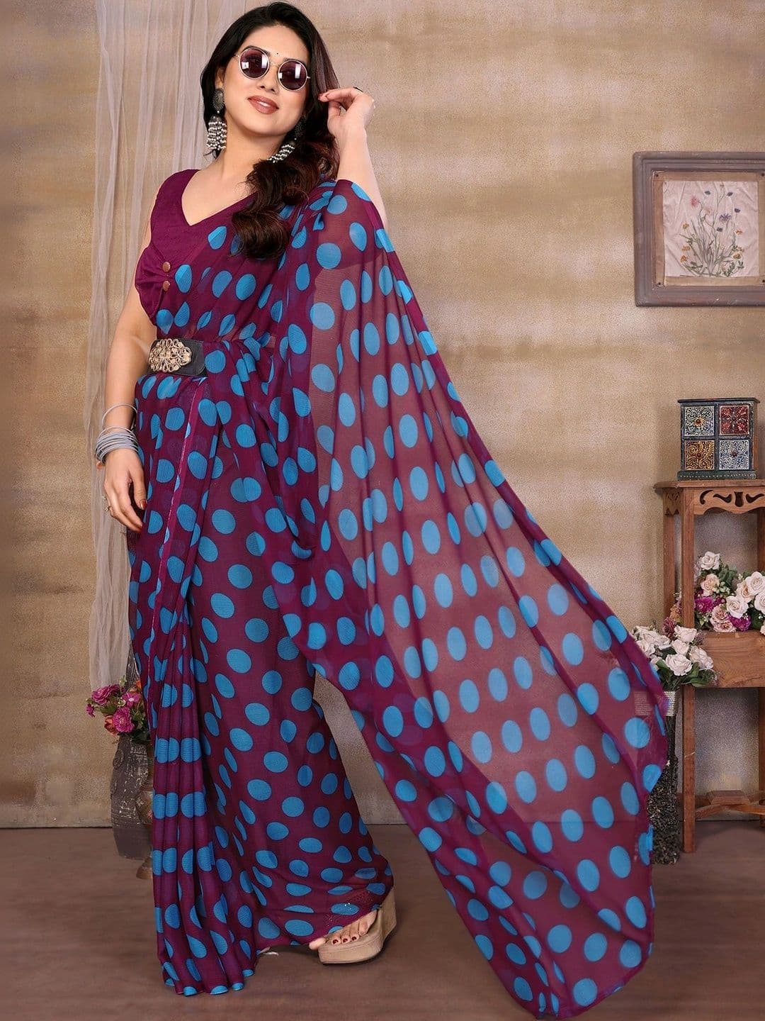 JANOI Polka Dot Pure Georgette Saree thumbnail 5