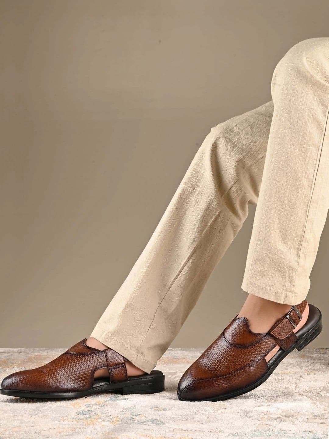 Valentino Men Leather Shoe-Style Sandals - view 1