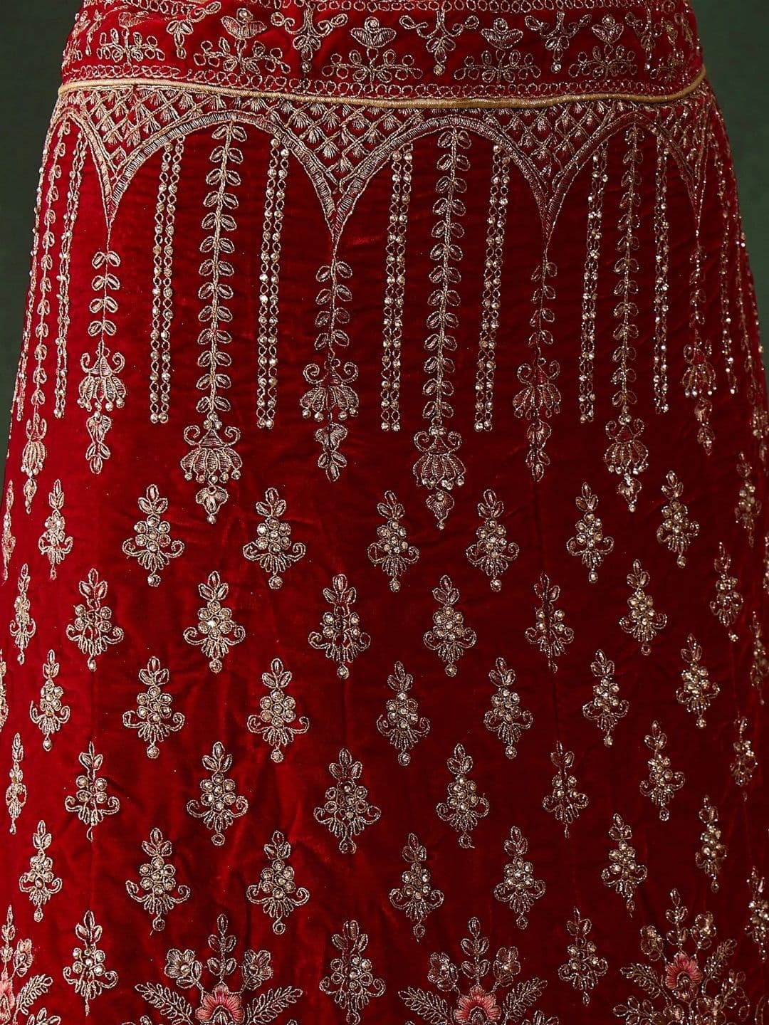 Anouk Rustic Embroidered Semi-Stitched Lehenga & Unstitched Blouse With Dupatta thumbnail 6