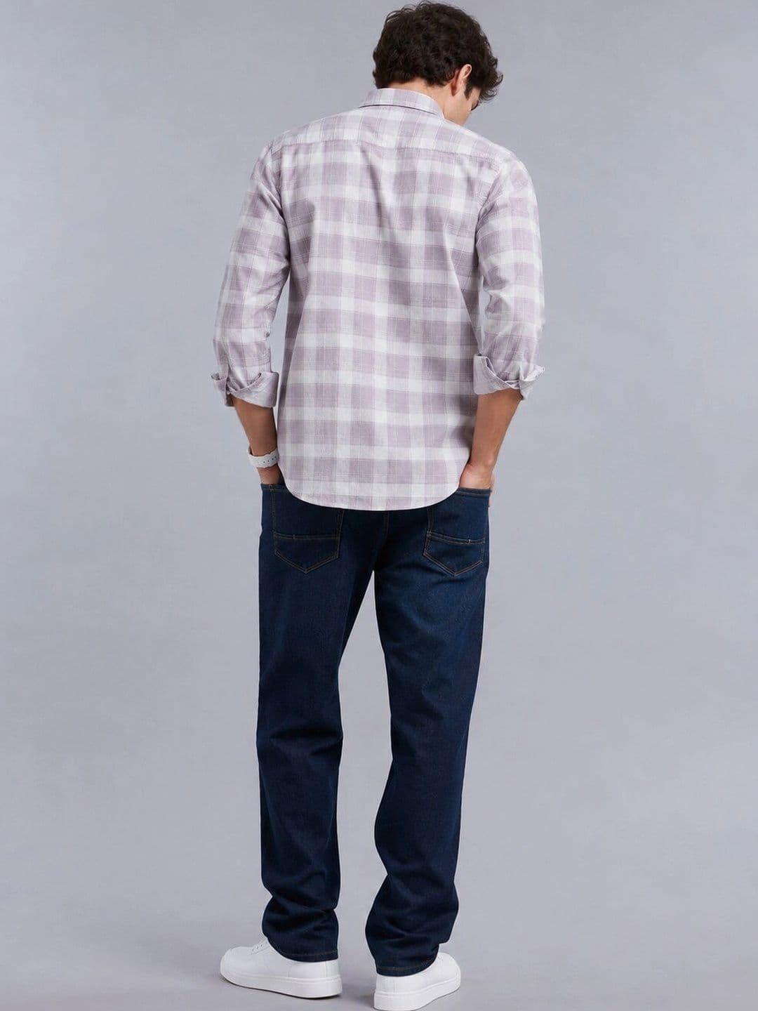 Vallengud Men Standard Checked Casual Shirt thumbnail 3