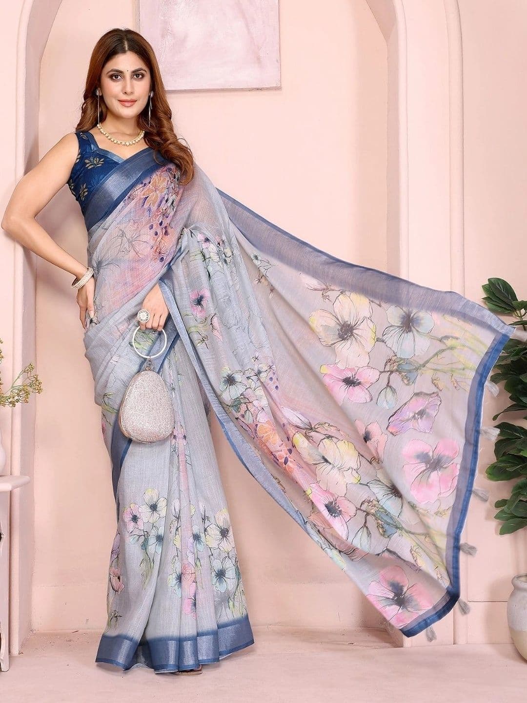 Kesarii Linen Blend Fusion Saree thumbnail 4
