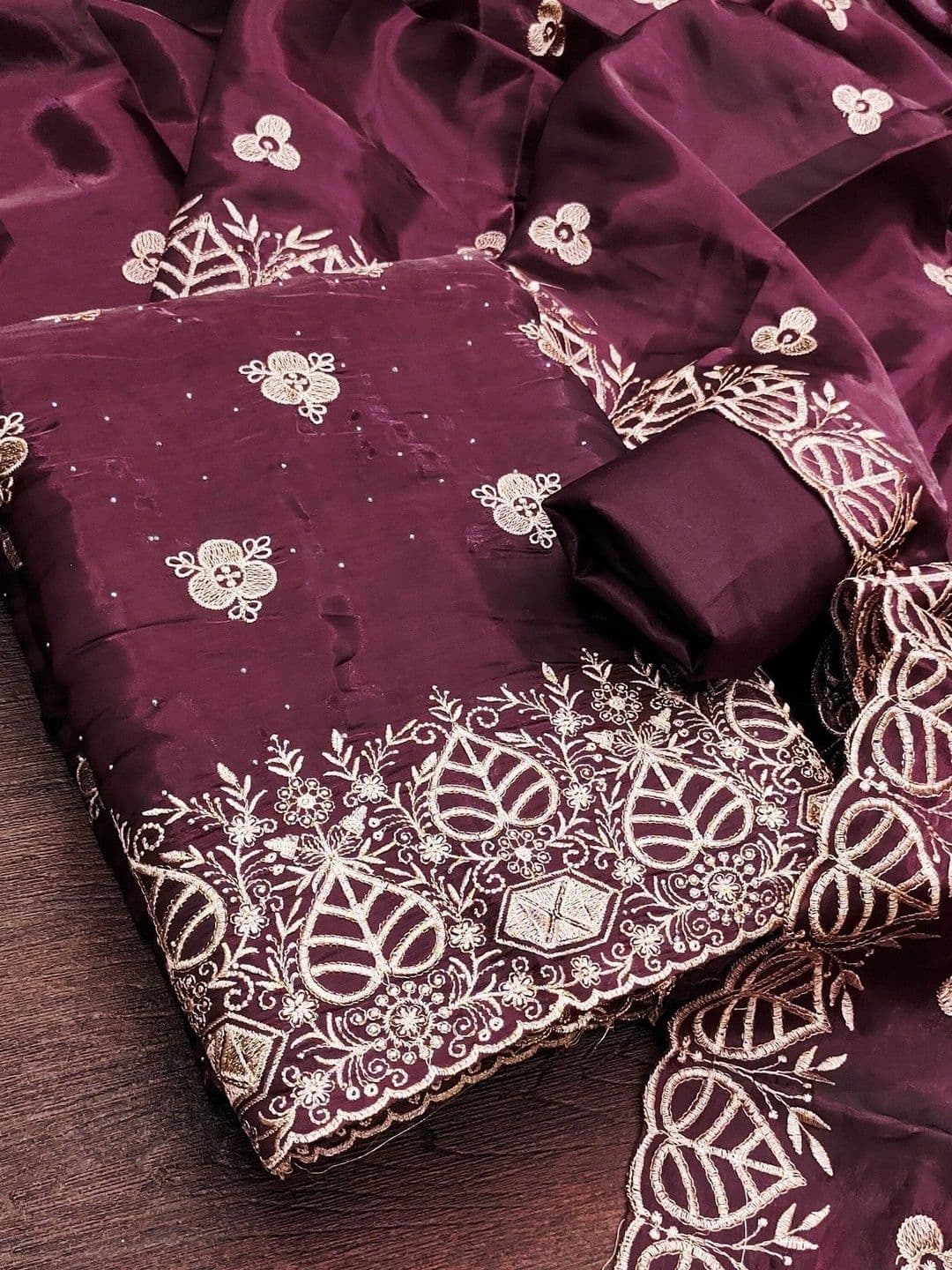 TAVAS Embroidered Pure Silk Unstitched Dress Material thumbnail 4