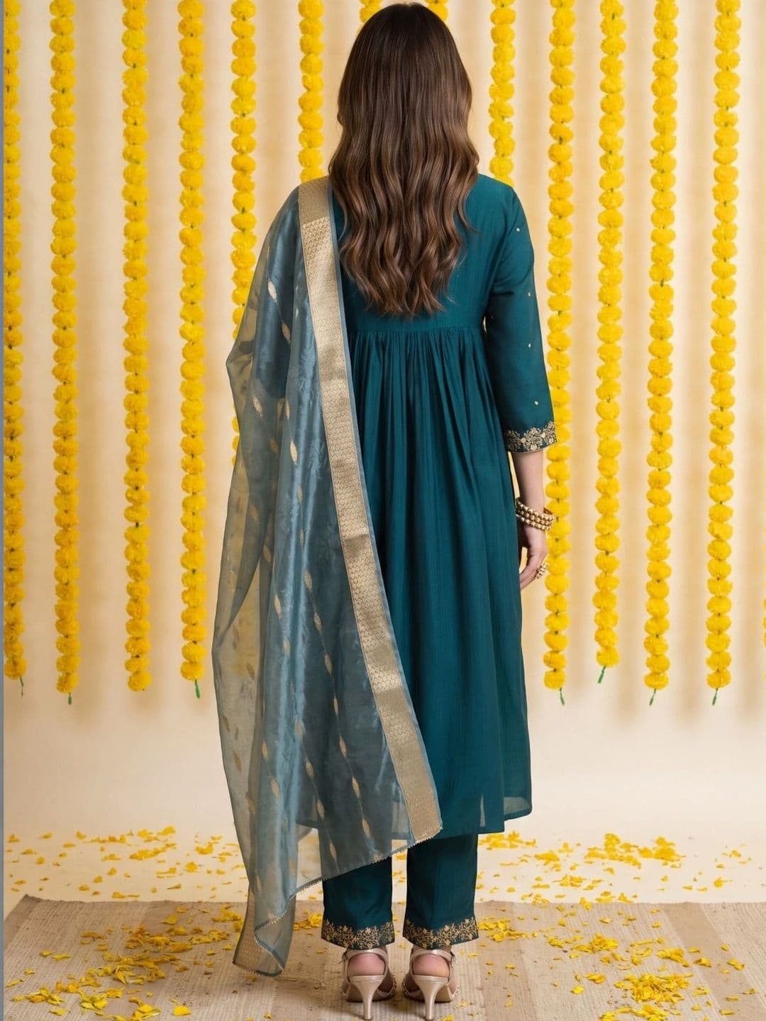Anouk Women Ethnic Motifs Embroidered Thread Work Kurta with Trousers & With Dupatta thumbnail 7