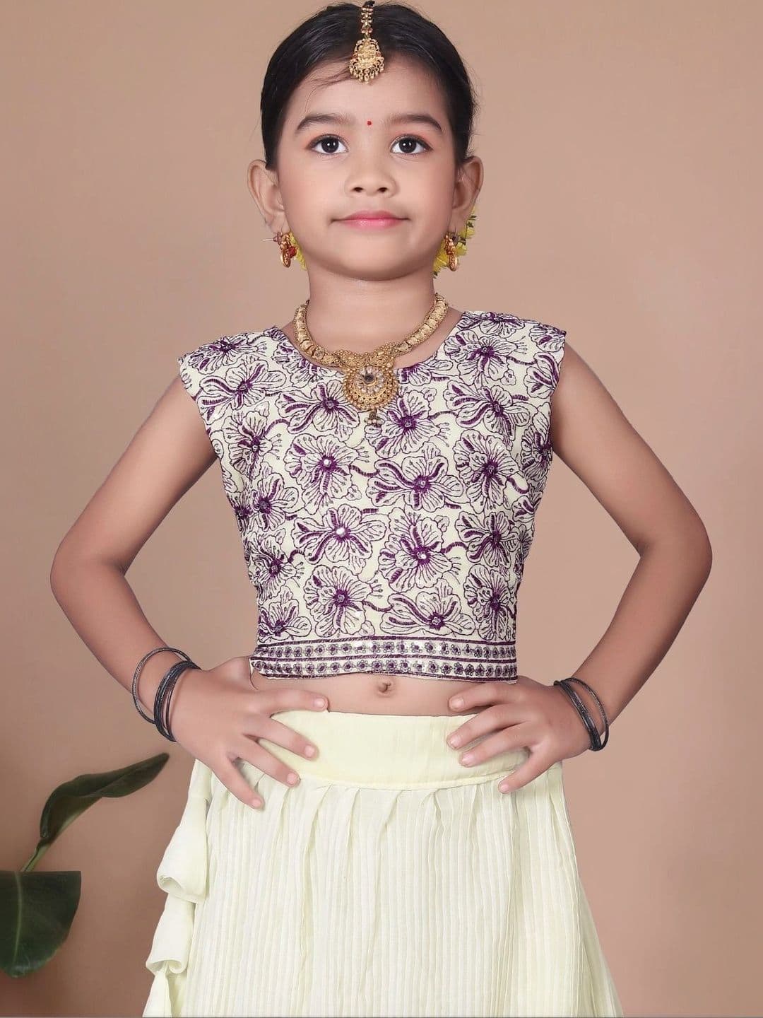 Tiny Twirls Girls Embroidered Thread Work Ready to Wear Lehenga & thumbnail 2