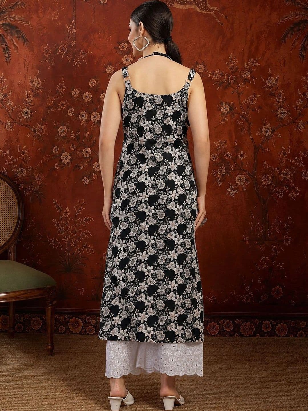 Sangria Women Floral Printed Floral Kurta thumbnail 2