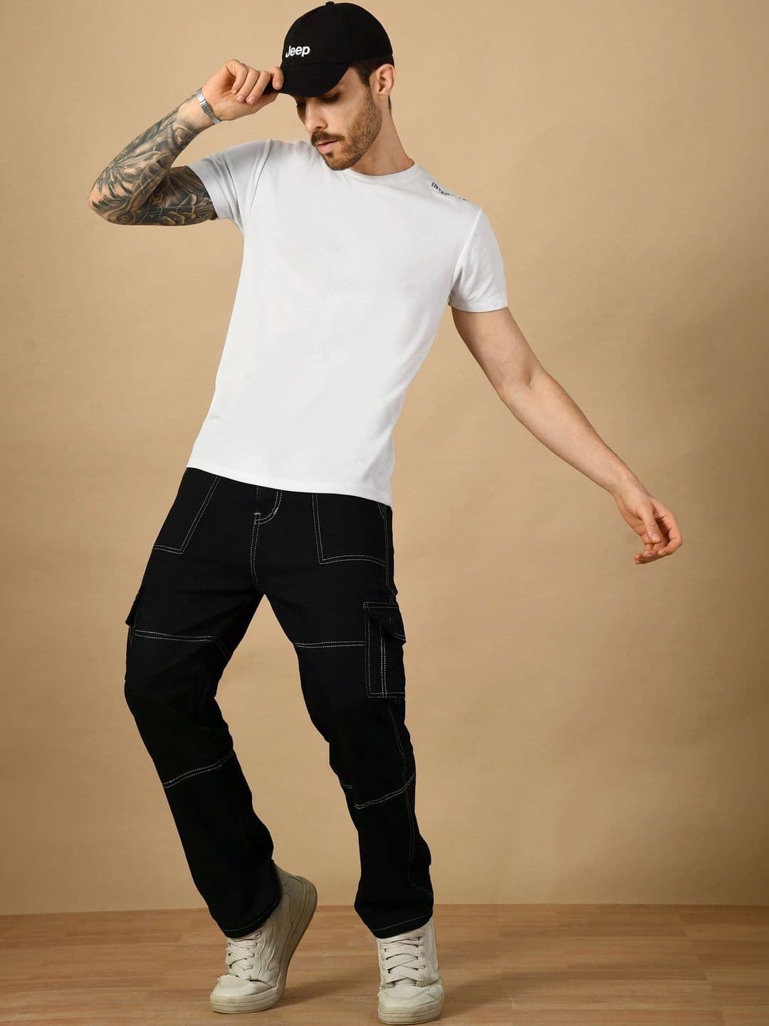 R.Code by The Roadster Life Co. Men Classic Relaxed Fit Mid-Rise Stretchable Jeans thumbnail 3