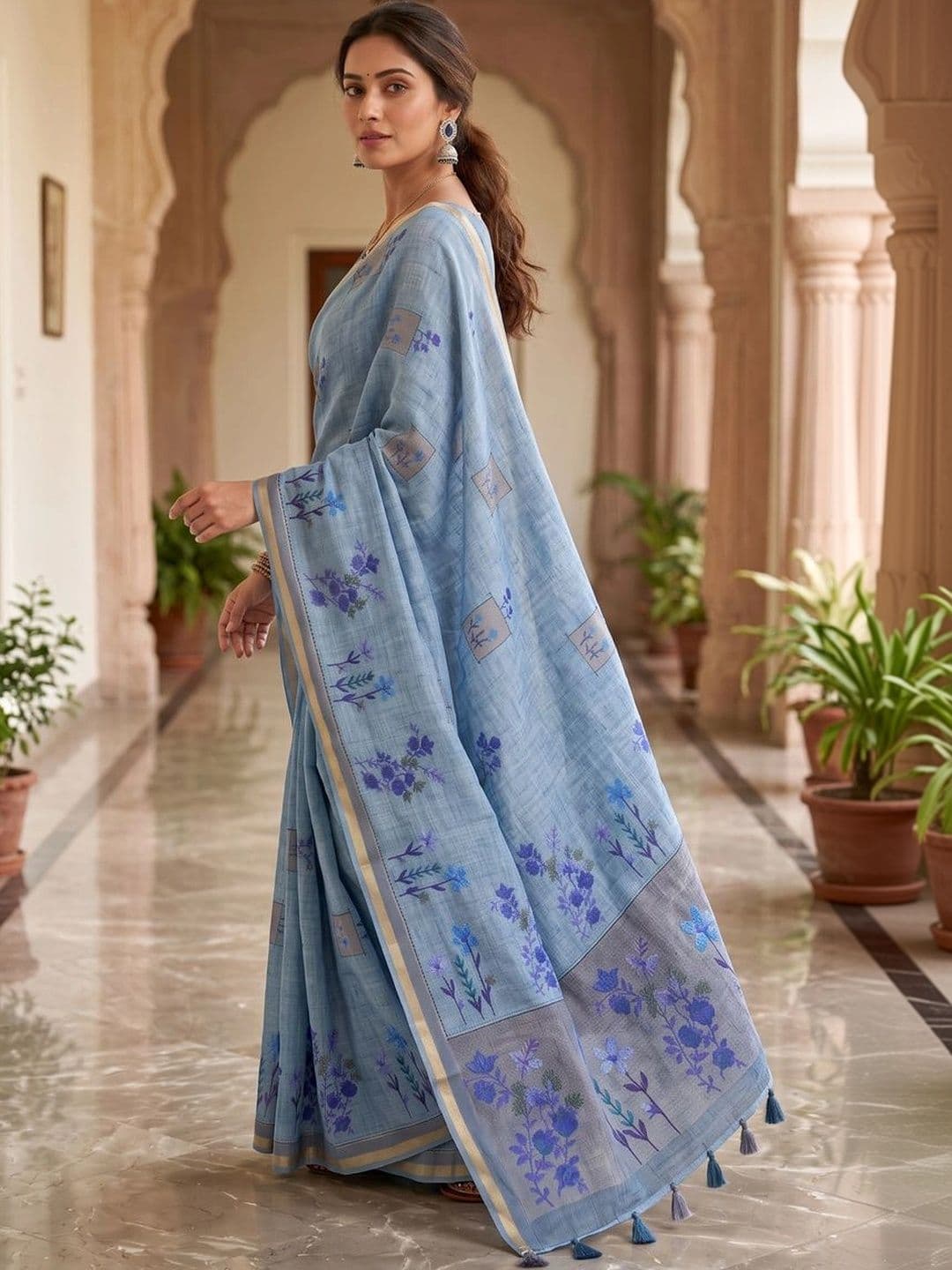 Mitera Floral Linen Blend Tussar Saree thumbnail 3