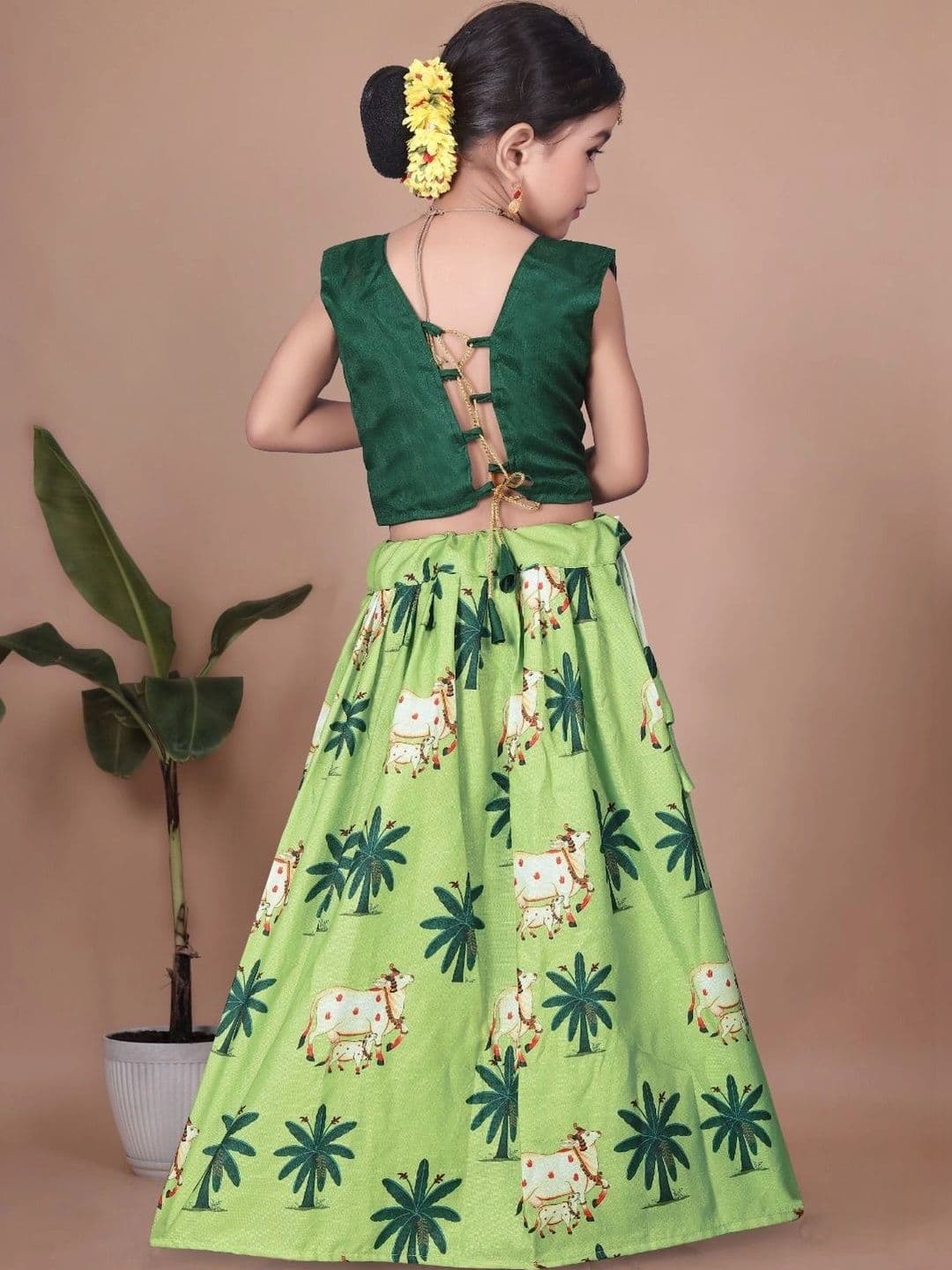 Tiny Twirls Girls Ready to Wear Lehenga & thumbnail 5