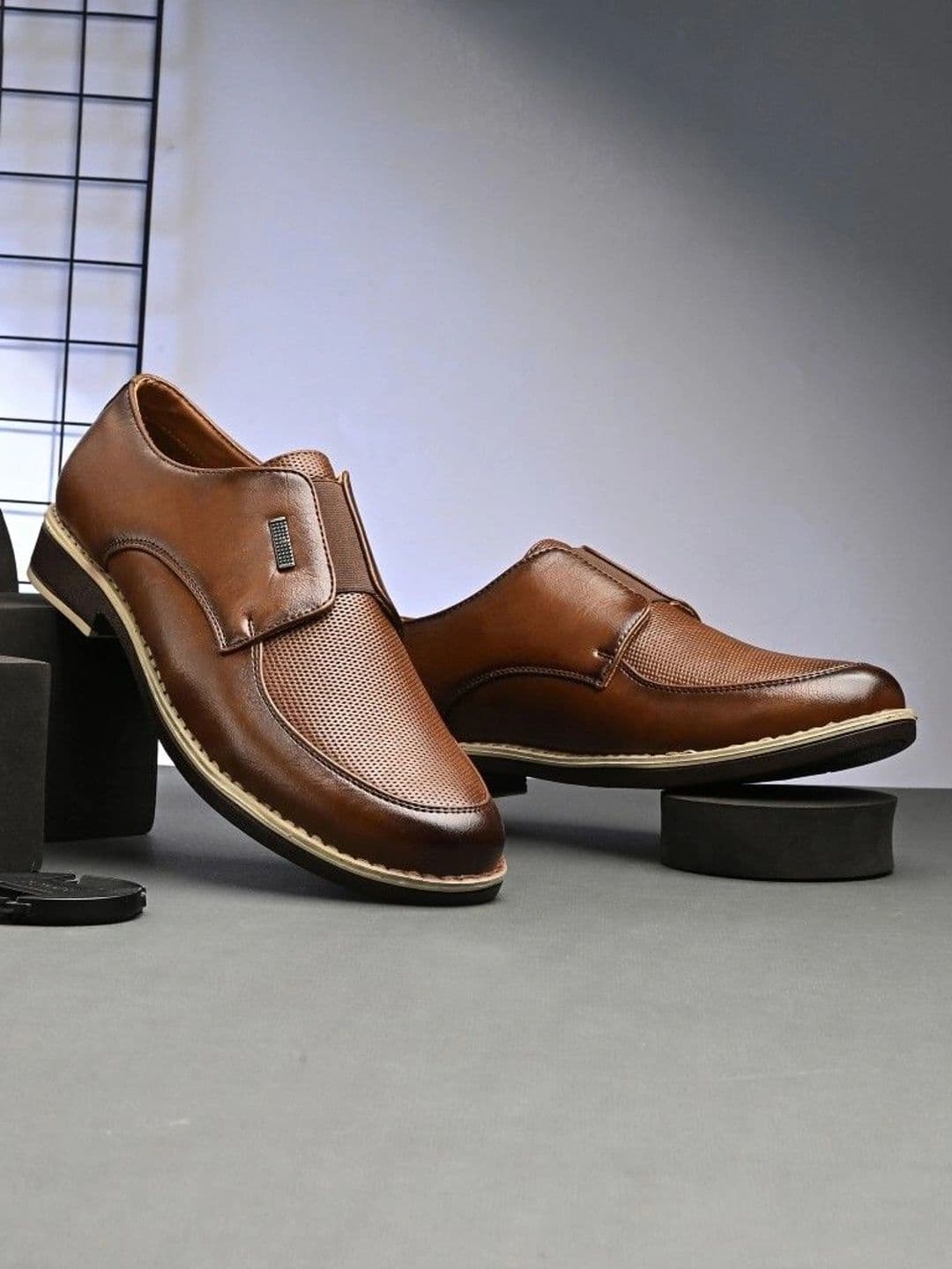 BUCIK Men Round Toe Formal Shoes - view 1