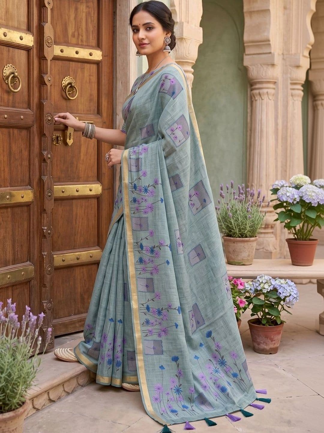 Mitera Floral Linen Blend Tussar Saree thumbnail 3