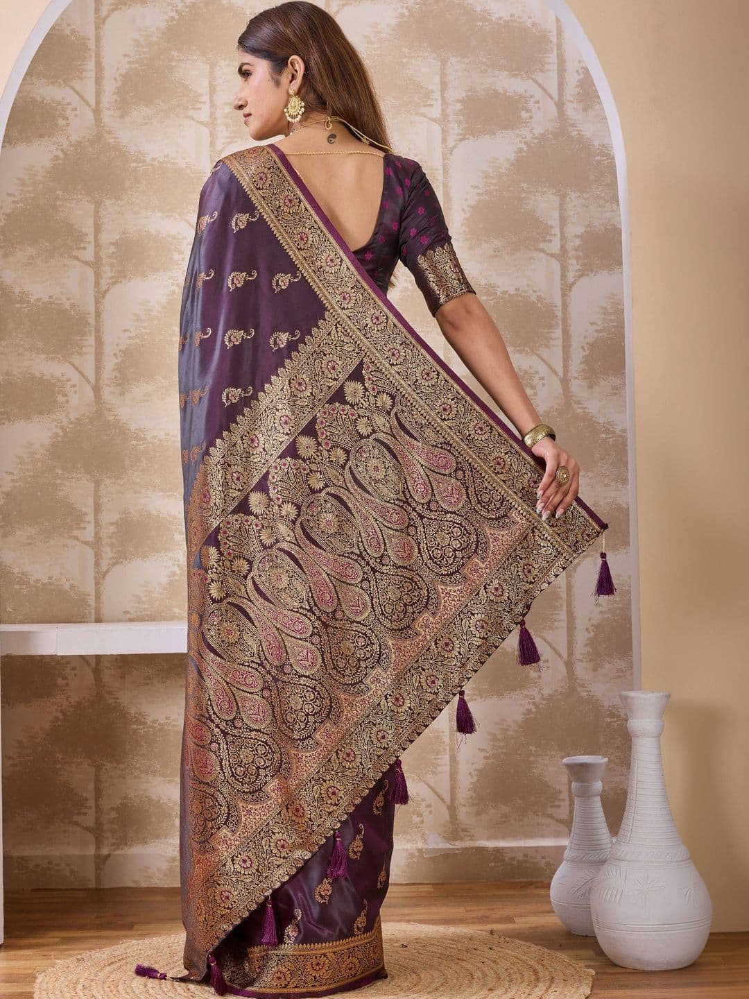 Maharanga Woven Design Zari Satin Heavy Work Banarasi Saree thumbnail 5