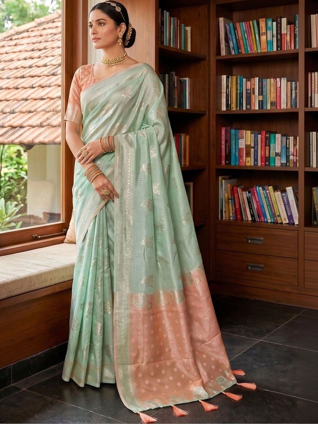 Mitera Woven Design Zari Chanderi Saree thumbnail 5