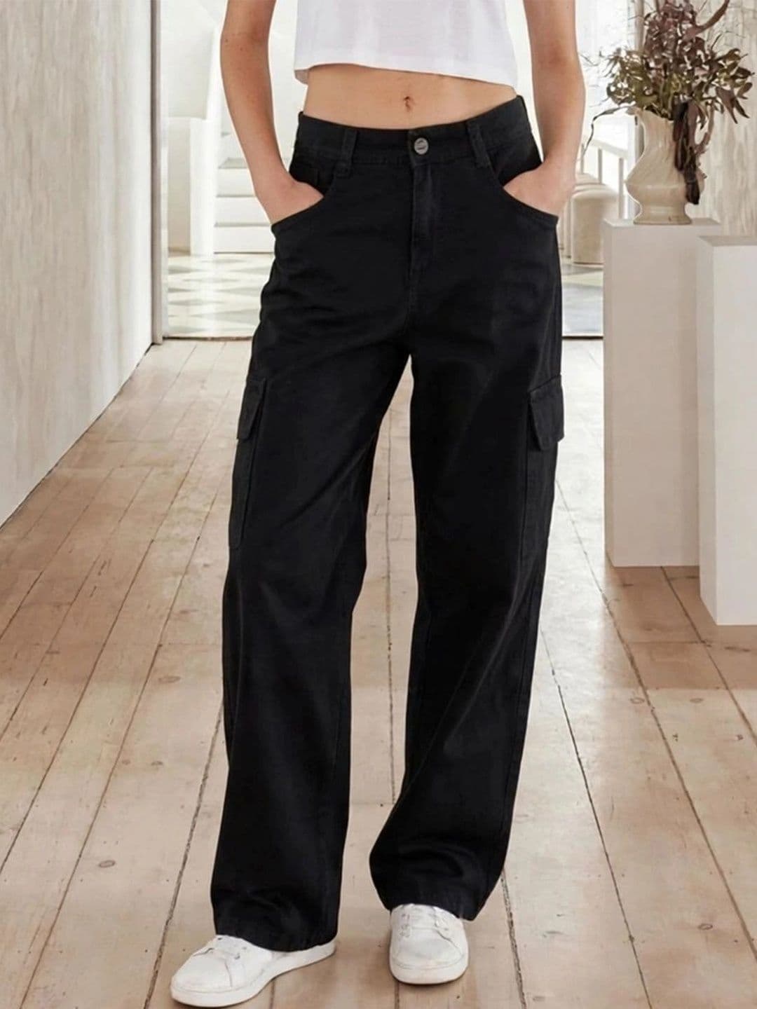 LINARIA Women Classic Relaxed Fit Mid-Rise Stretchable Jeans - view 1