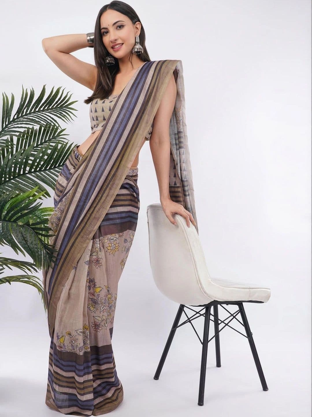 SAMANTHA Striped Linen Blend Belted Saree thumbnail 6