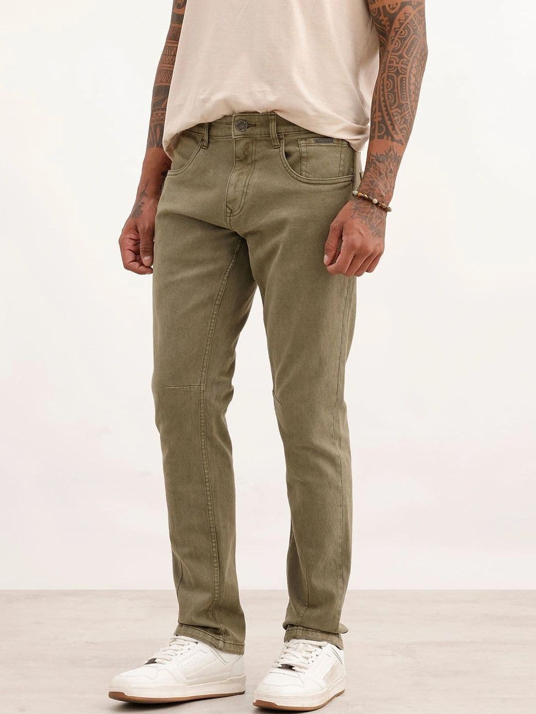 WROGN Men Slim Fit Mid-Rise Stretchable Jeans thumbnail 3