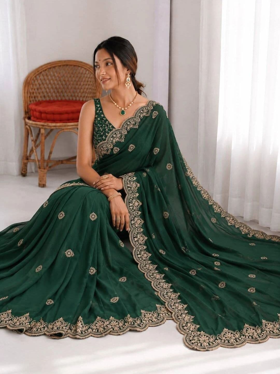 LabelVASTRA Embellished Embroidered Poly Georgette Saree thumbnail 3