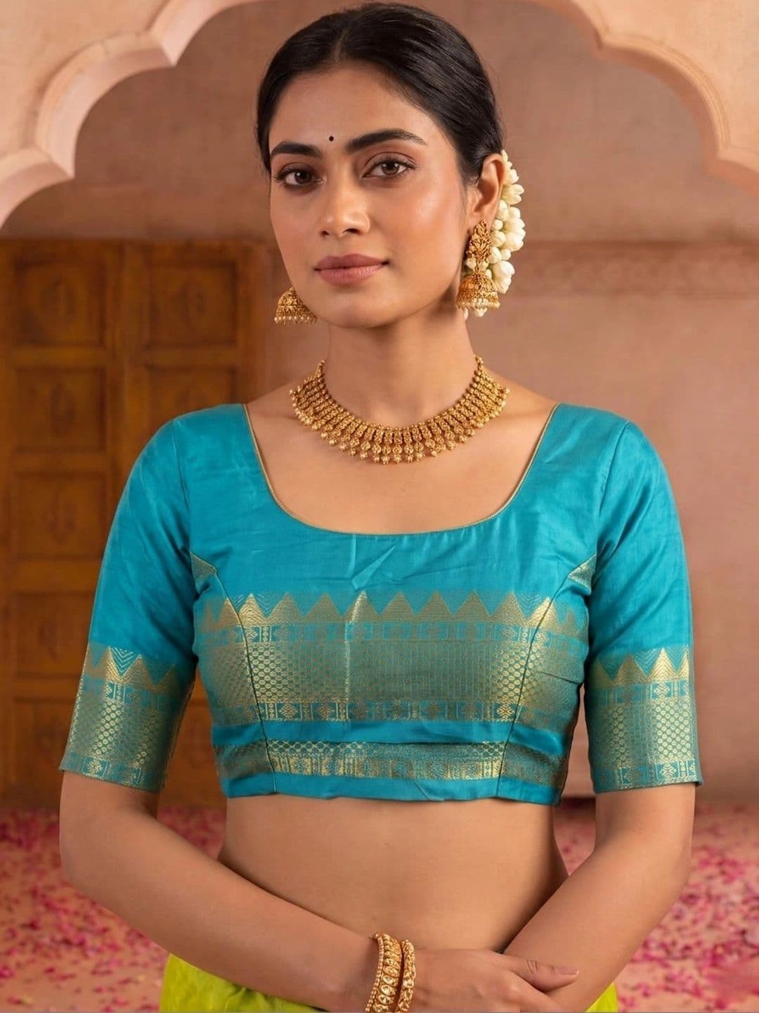 SAMANTHA Striped Zari Silk Blend Banarasi Saree thumbnail 2