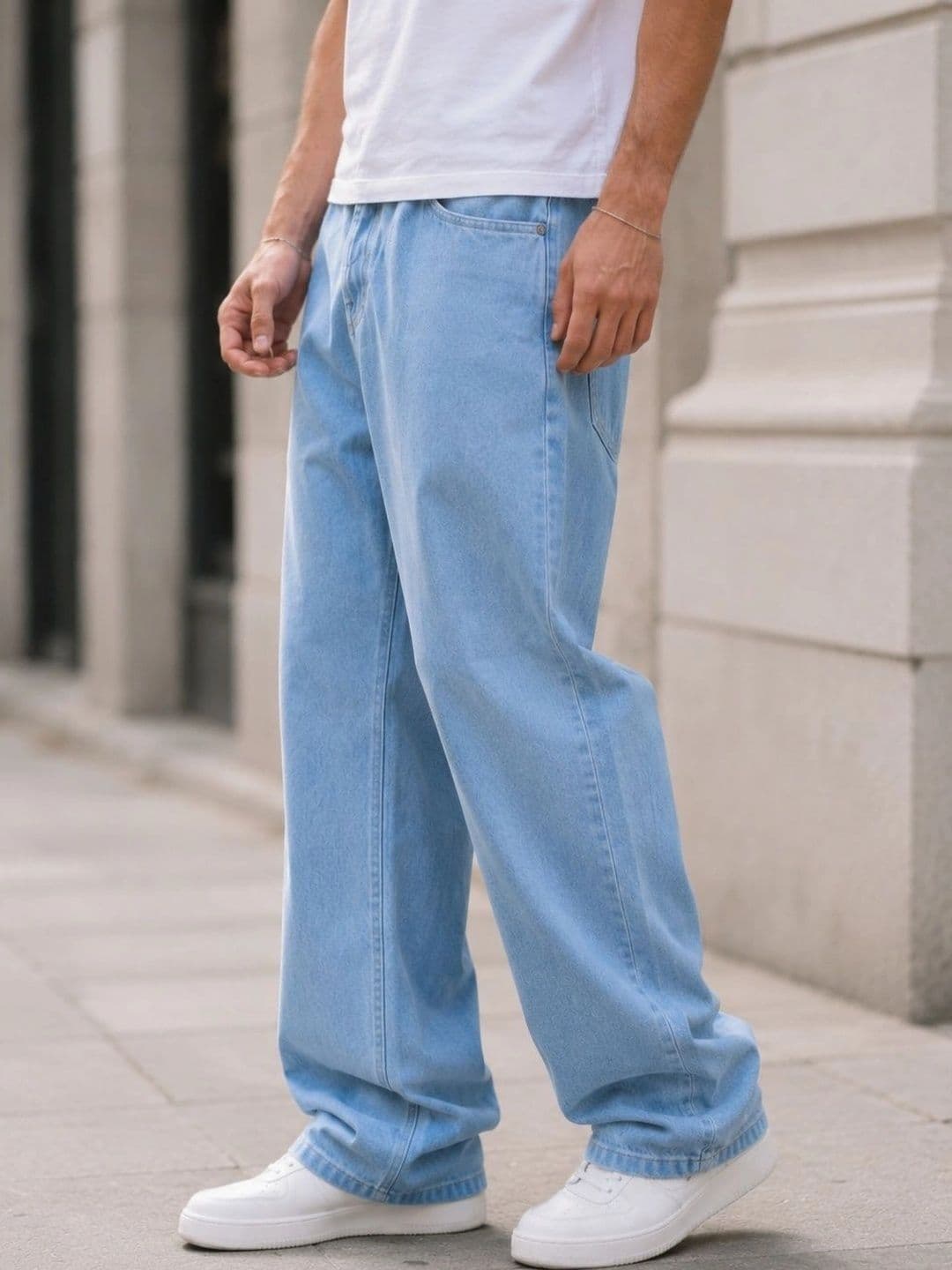 DENIM HAWK Men Classic Straight Fit Mid-Rise Stretchable Jeans thumbnail 3