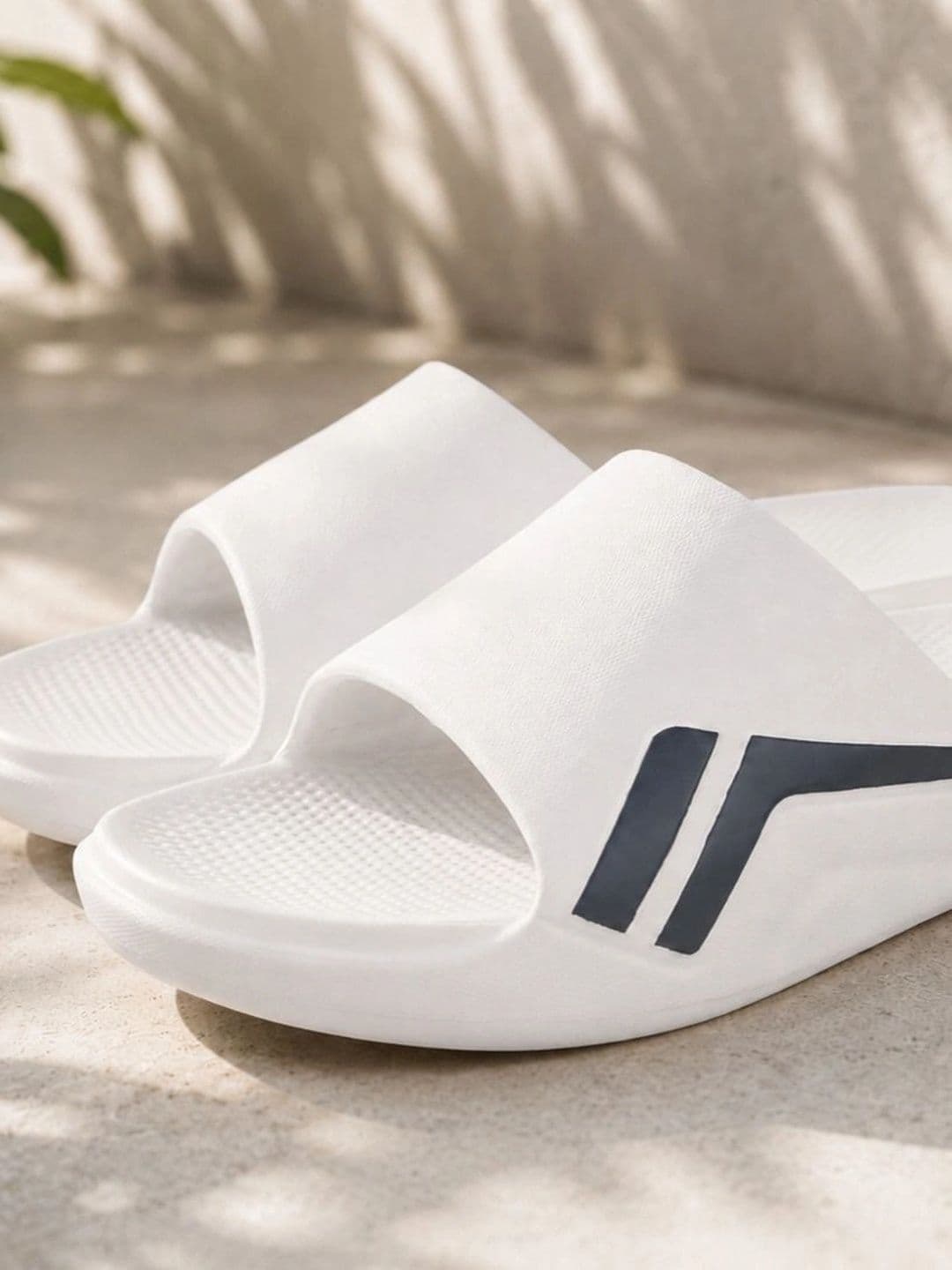 TRV Men Printed Sliders thumbnail 5